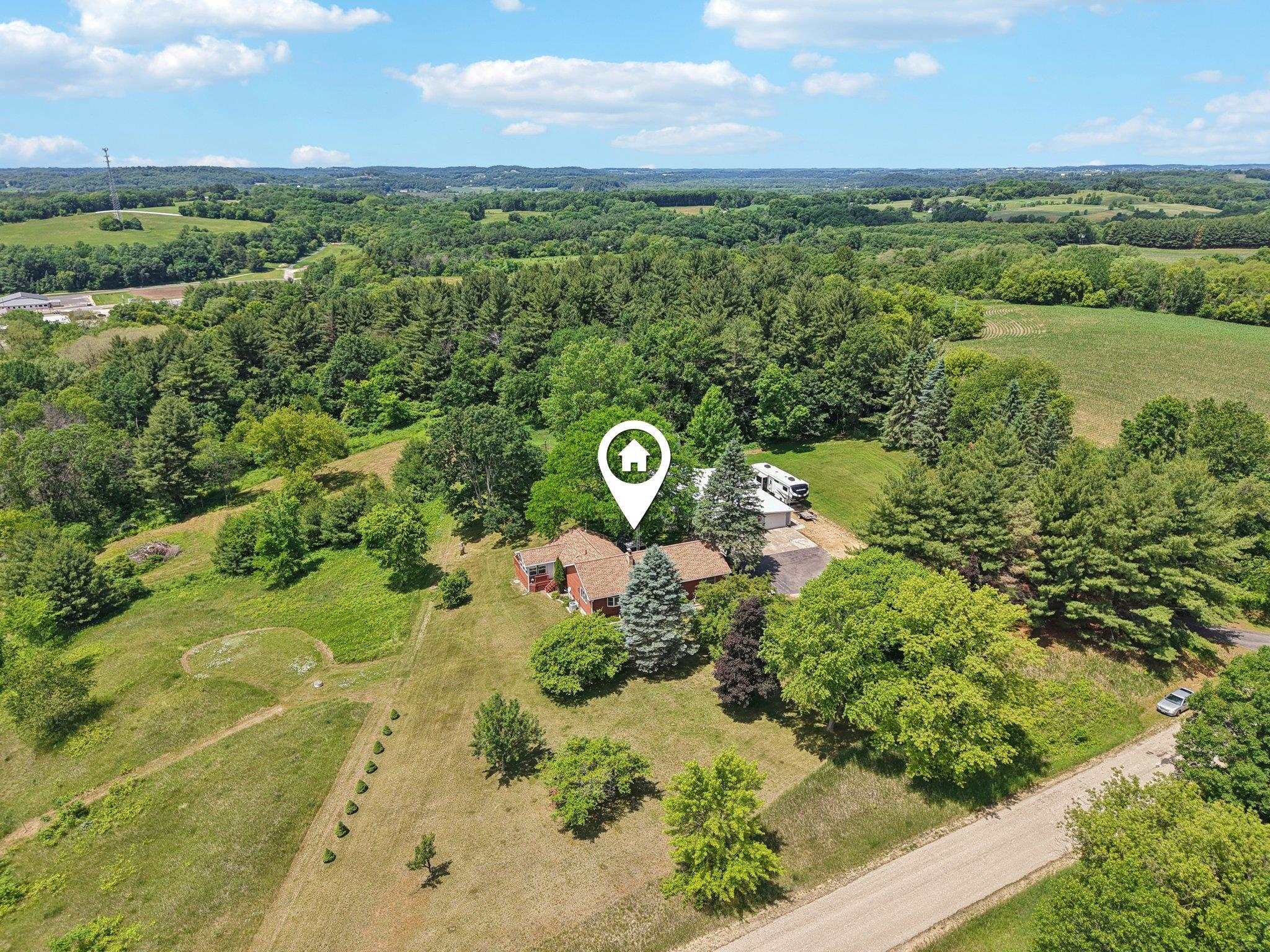 S1431 Coughlin Court