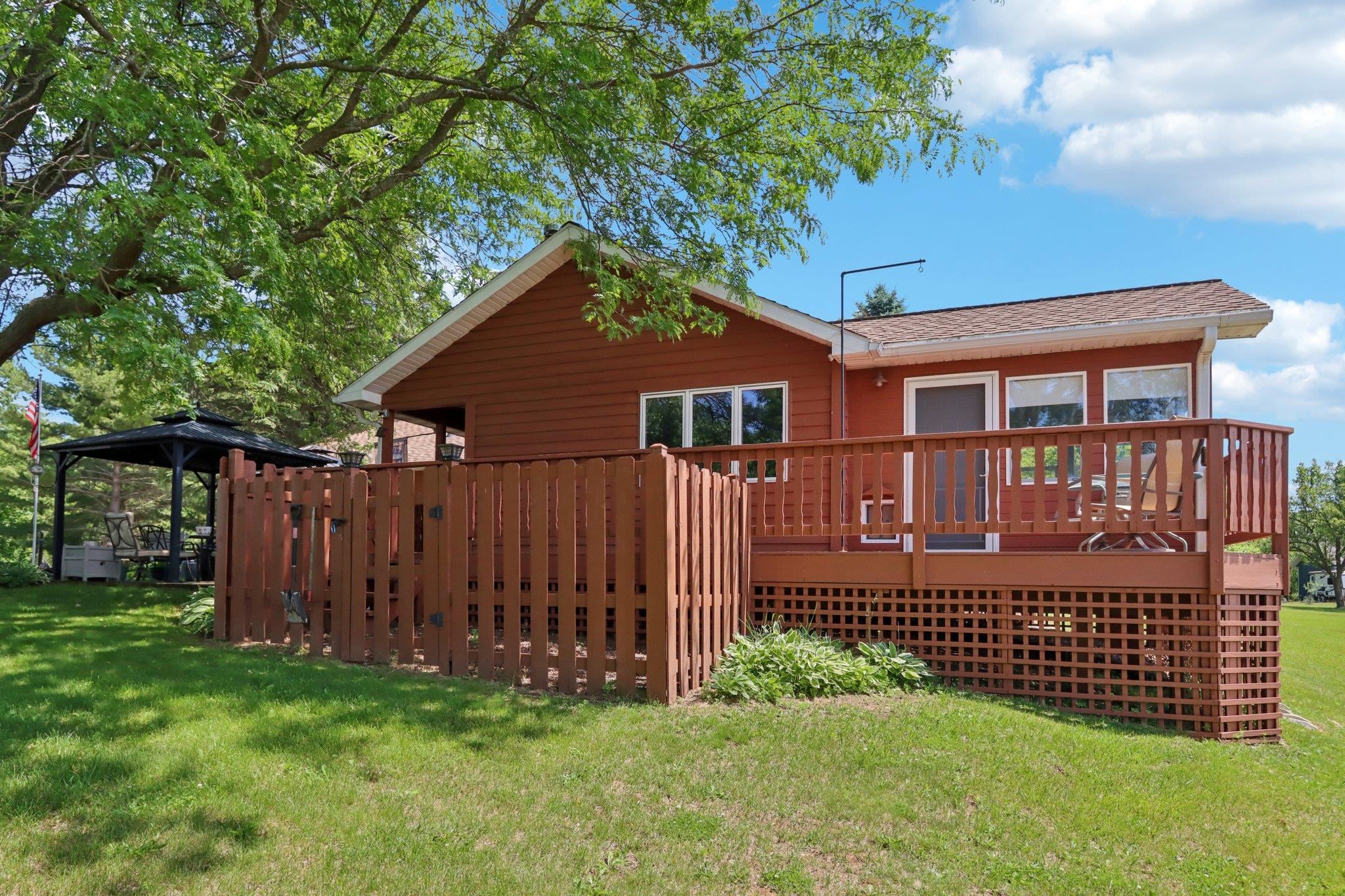 S1431 Coughlin Court