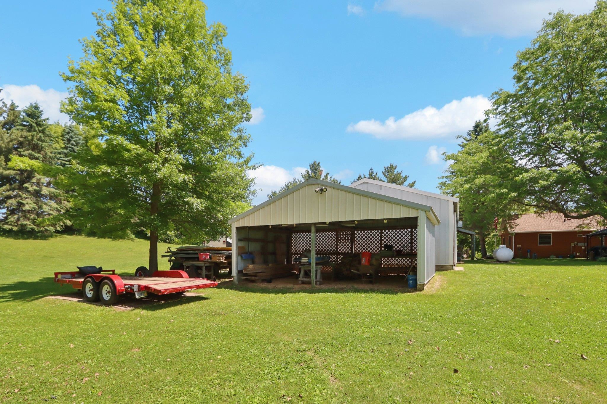 S1431 Coughlin Court