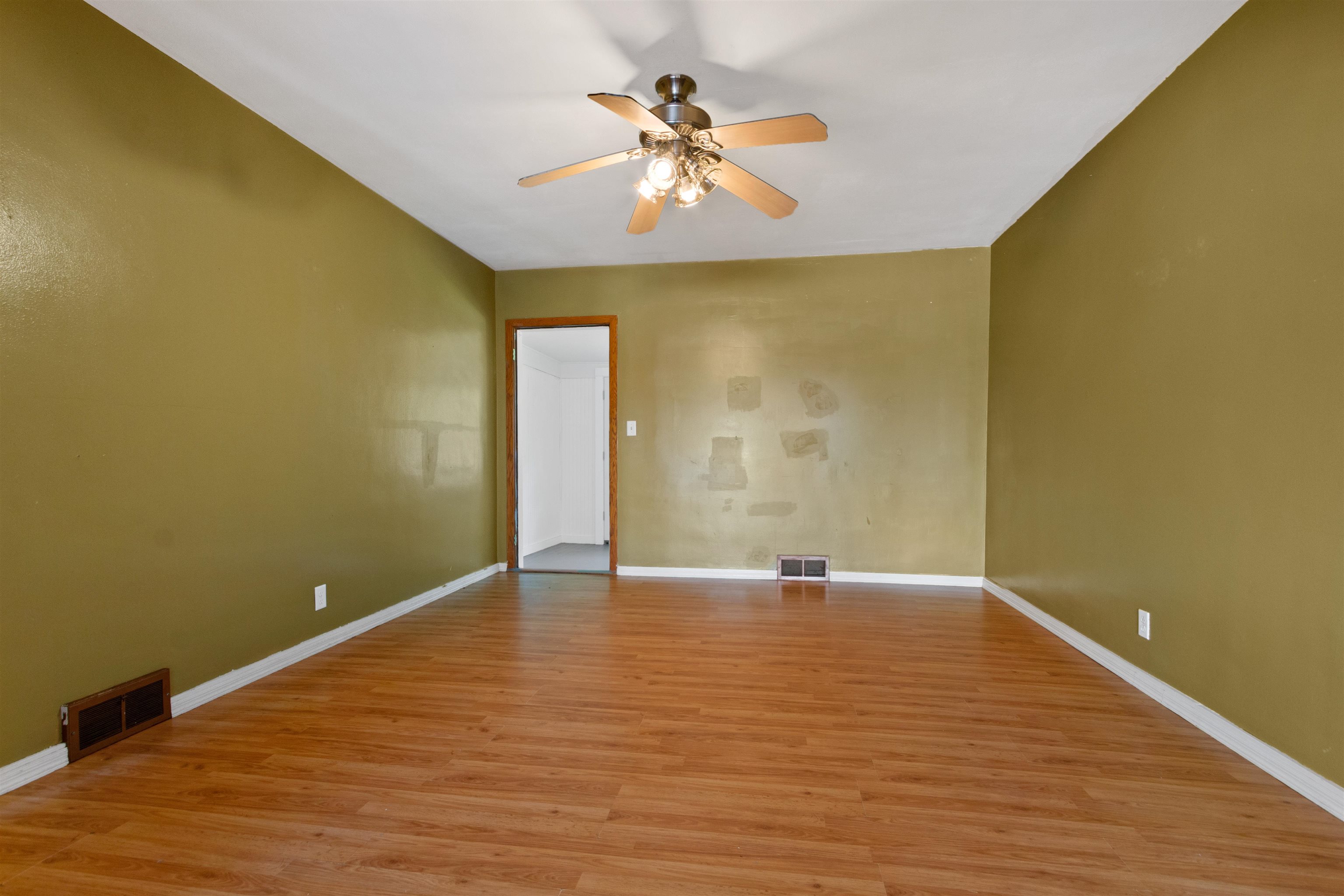 202 W 5th Street