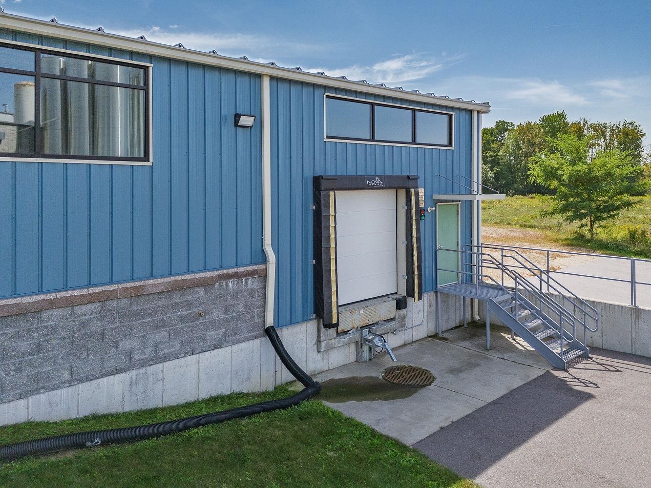 605 Greenway Court