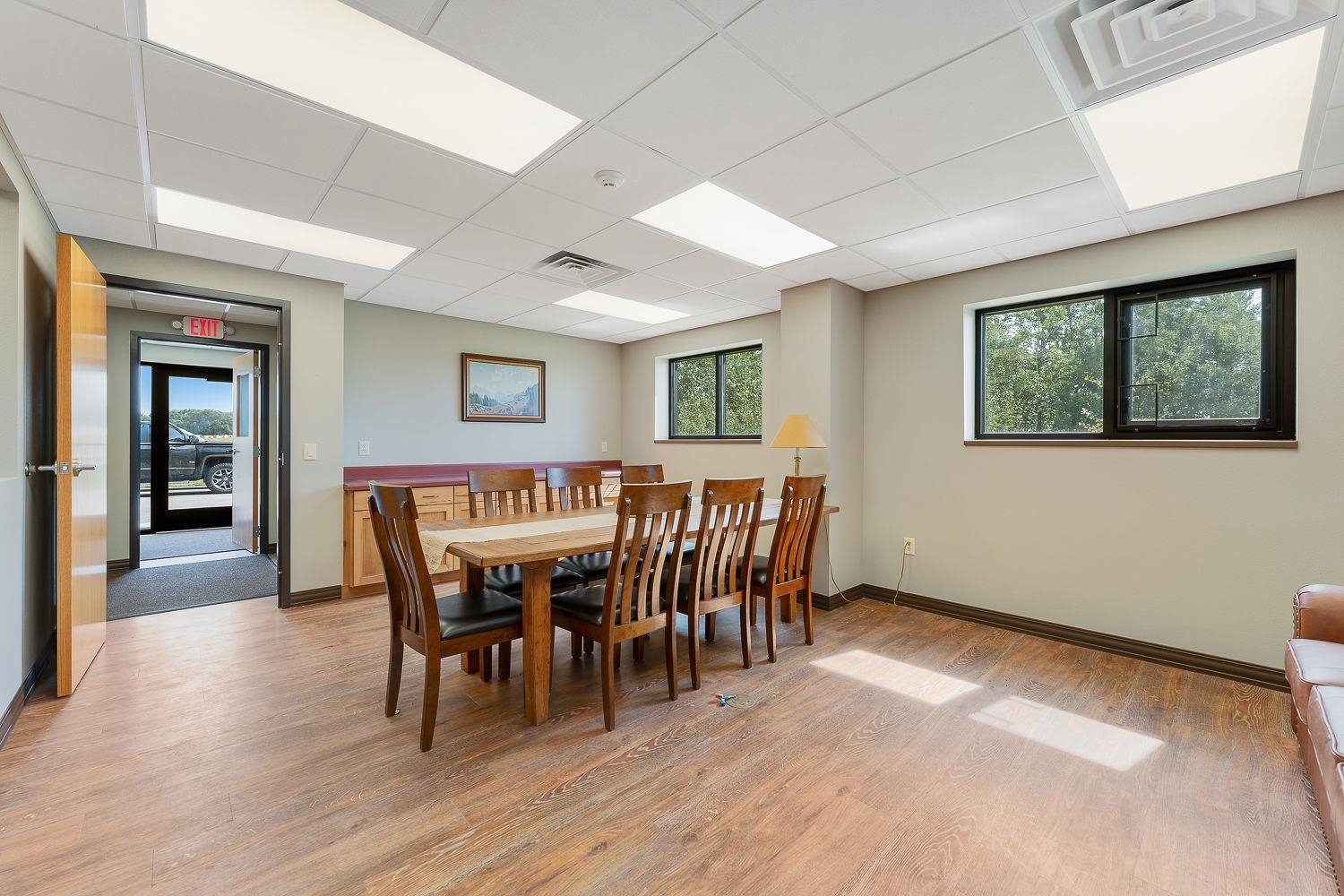 605 Greenway Court