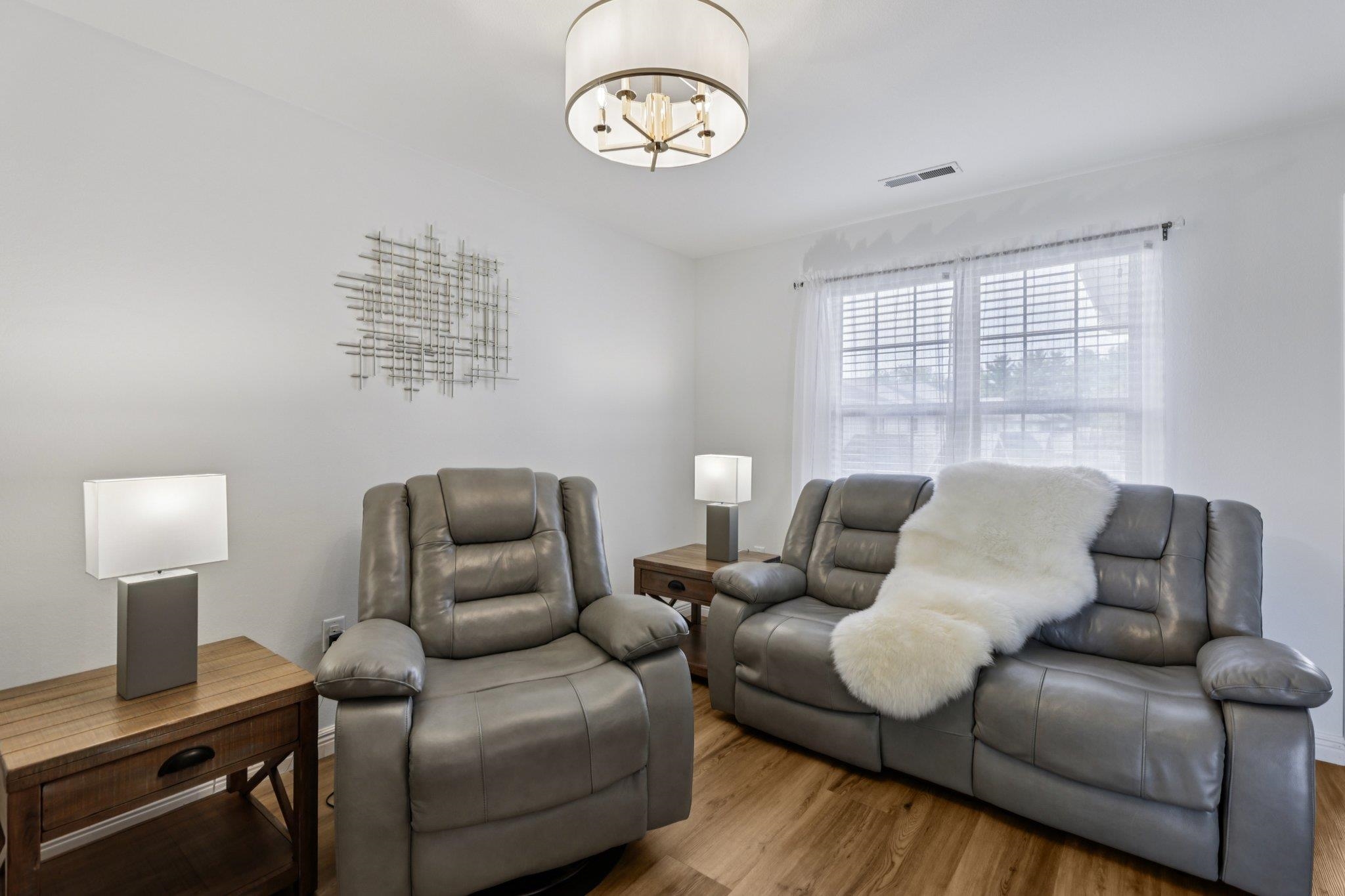 670 E Lake Avenue 211