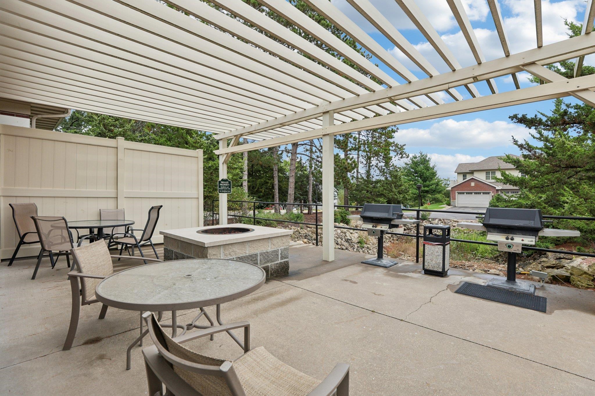 670 E Lake Avenue 211