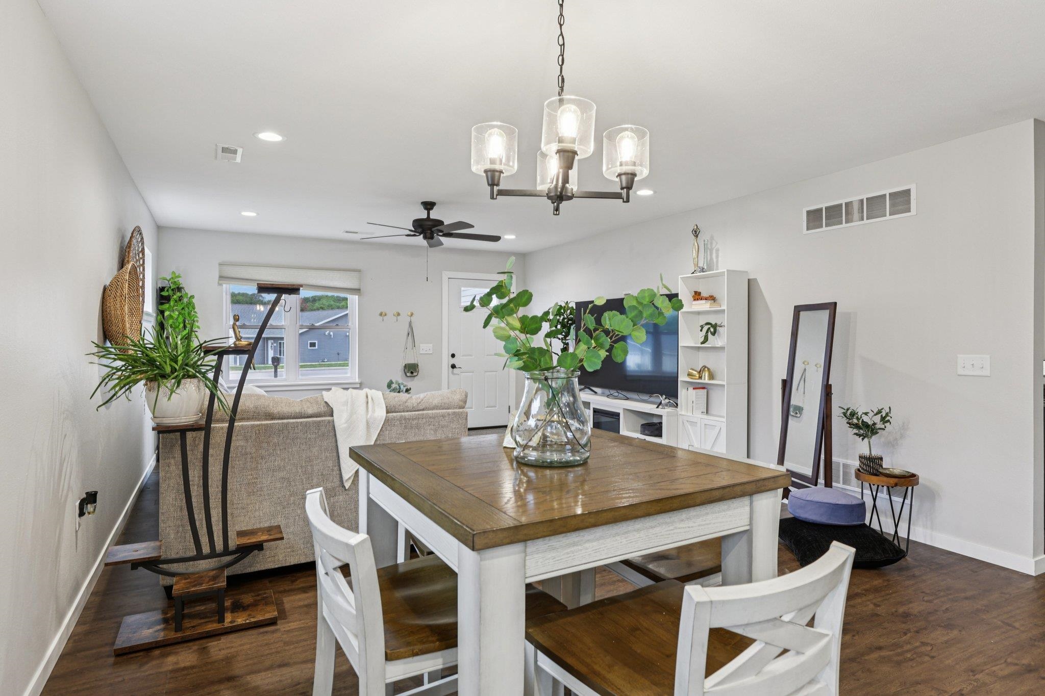 1970 Retzlaff Drive