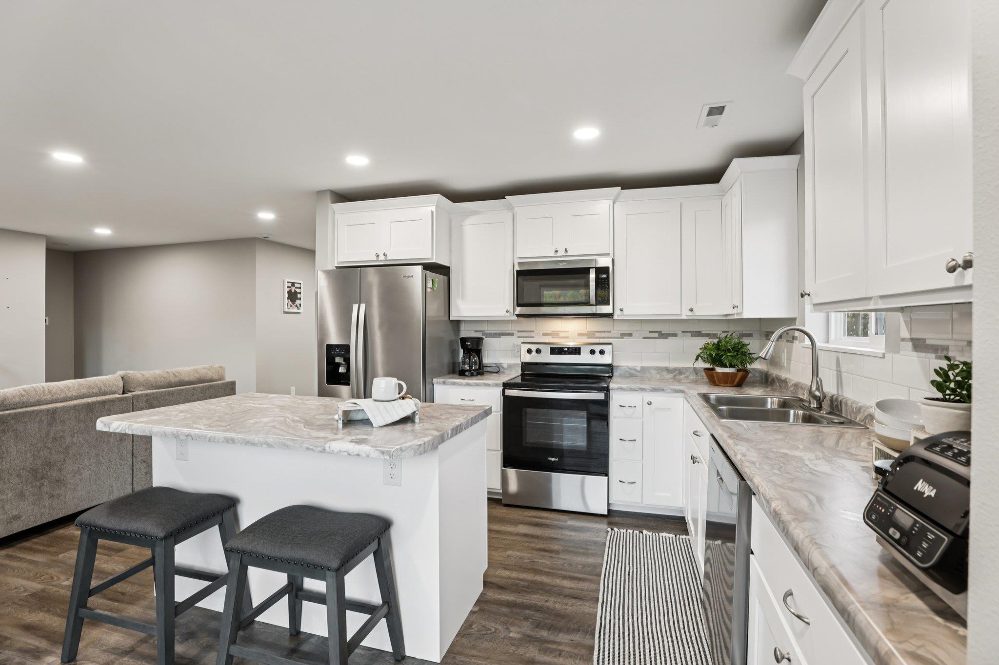 2464 Russell Court