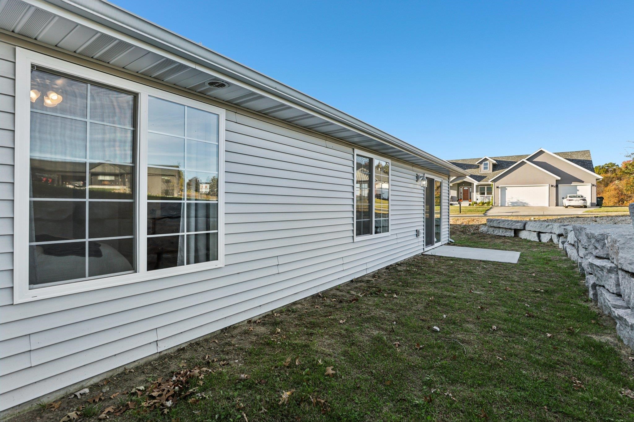 2464 Russell Court