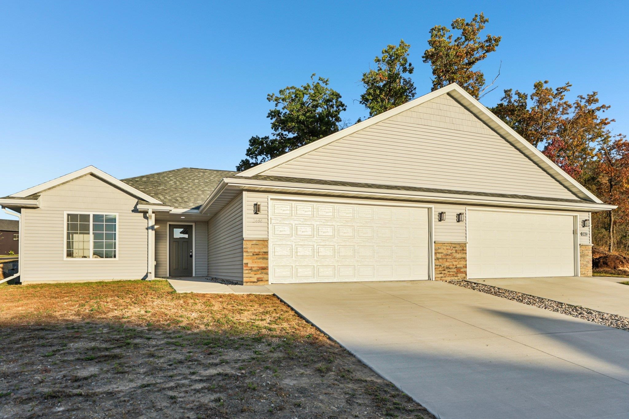 2464 Russell Court