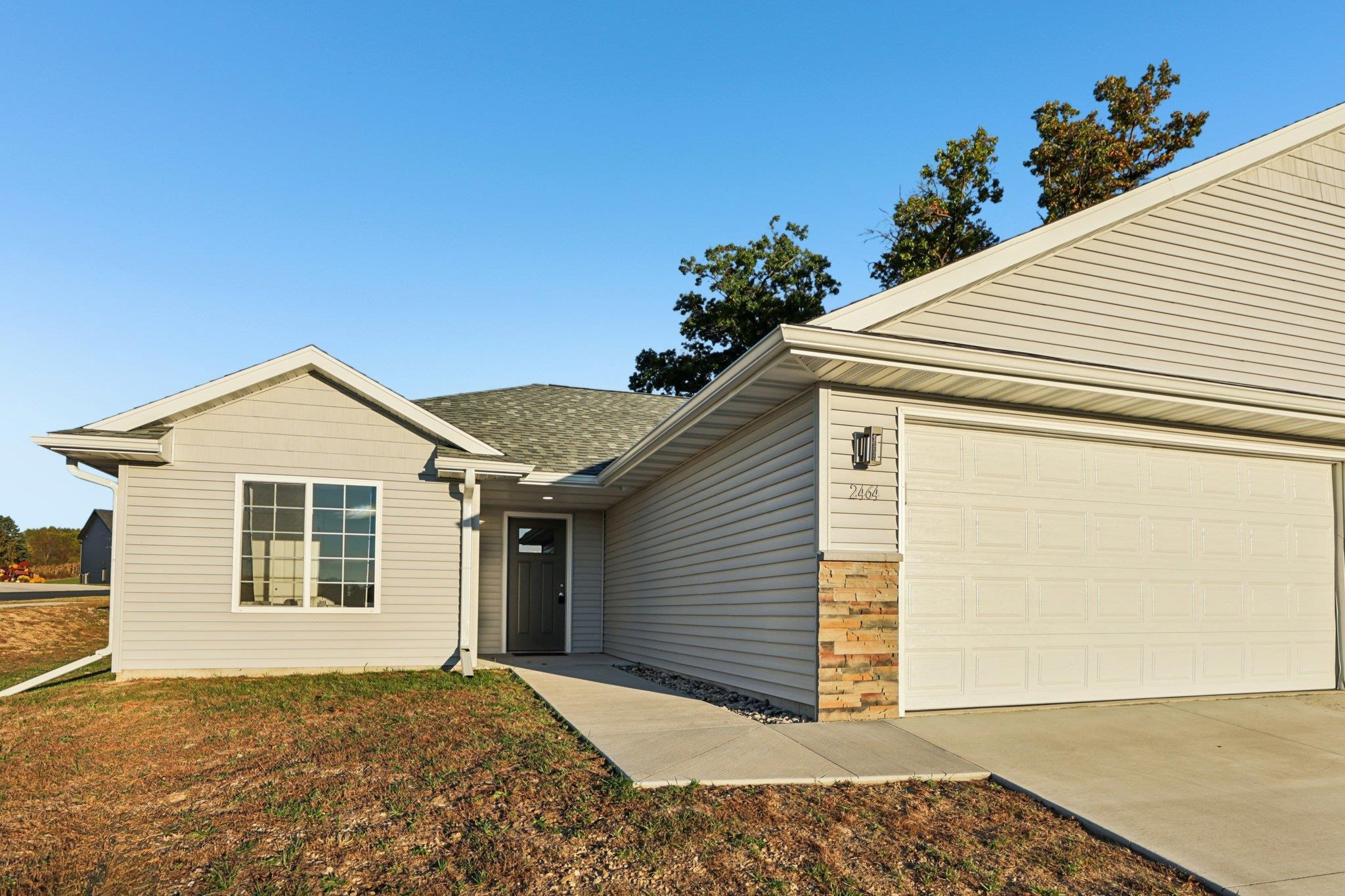 2464 Russell Court