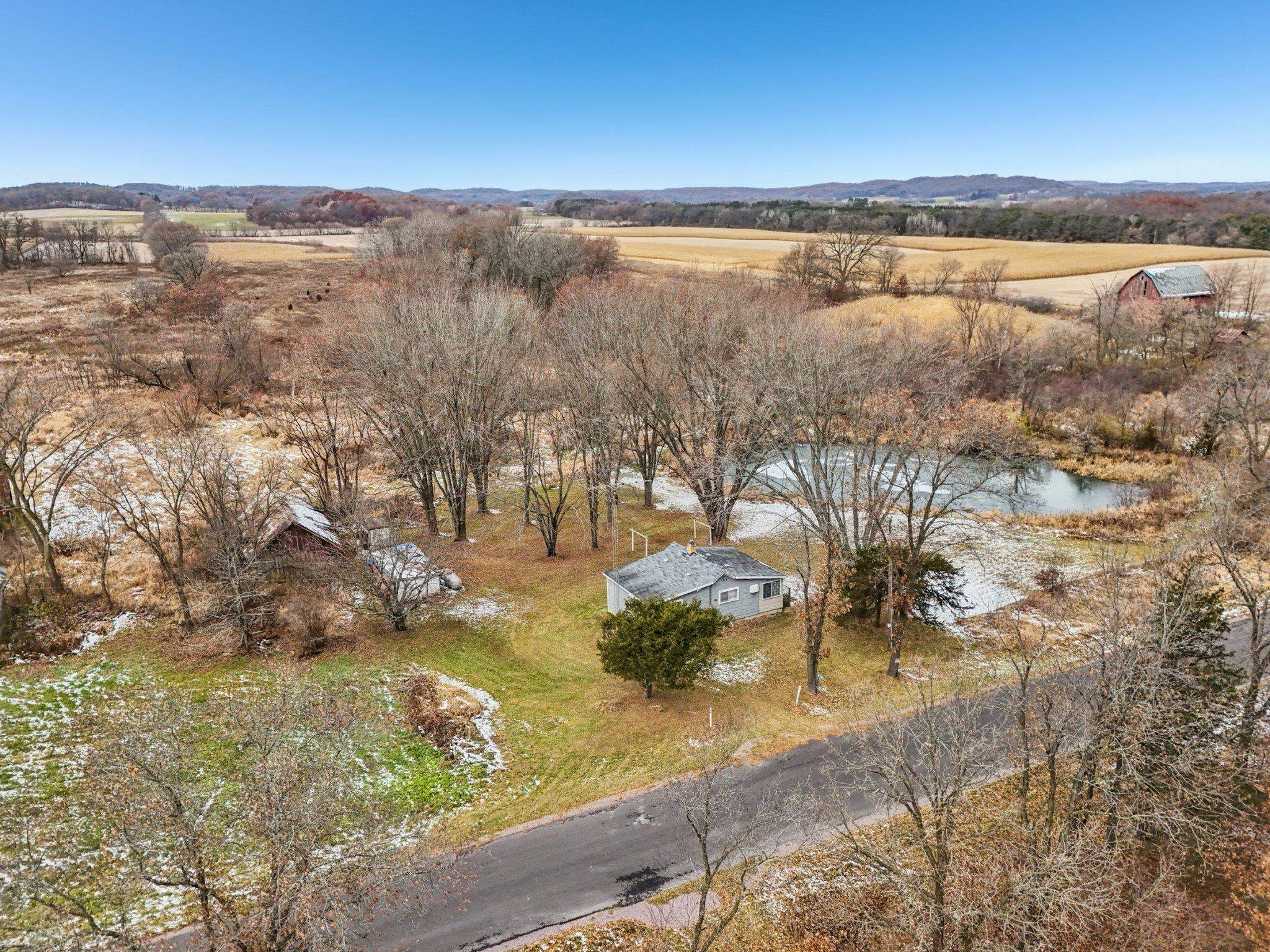 S1095 Town Hall Road