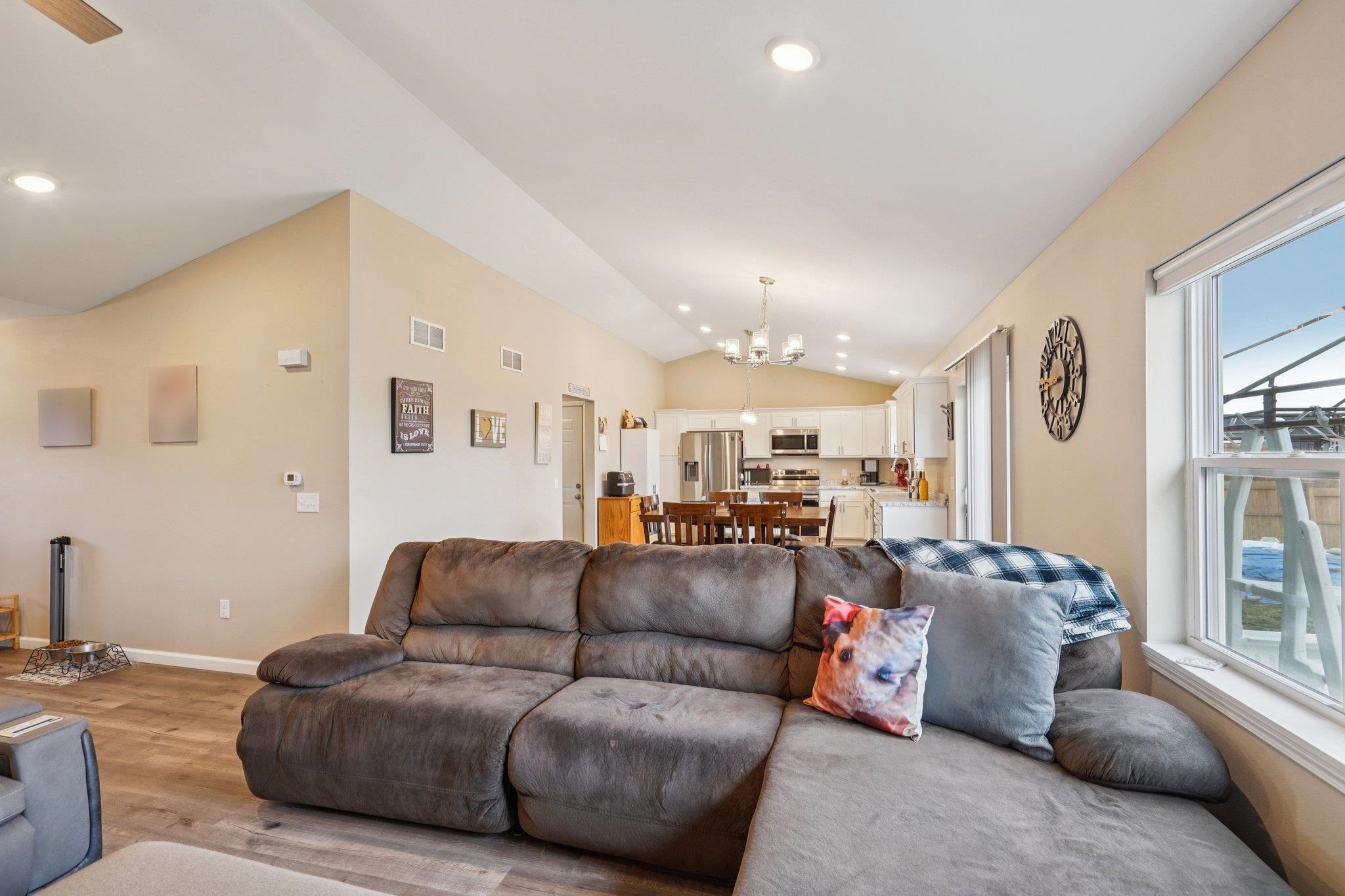 715 Crestview Drive