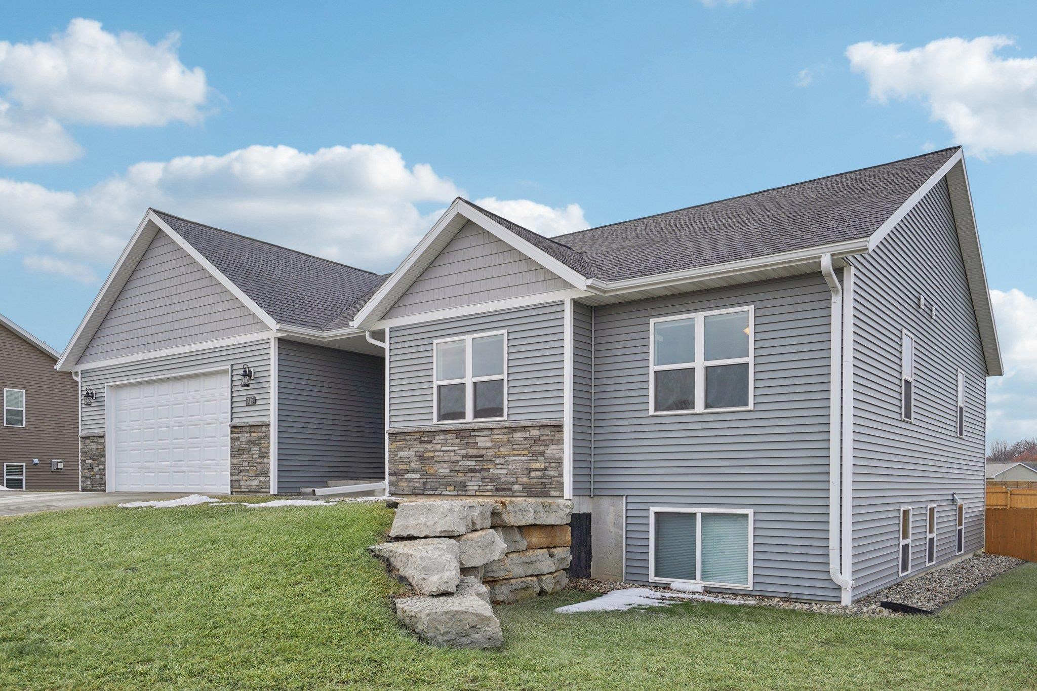 715 Crestview Drive