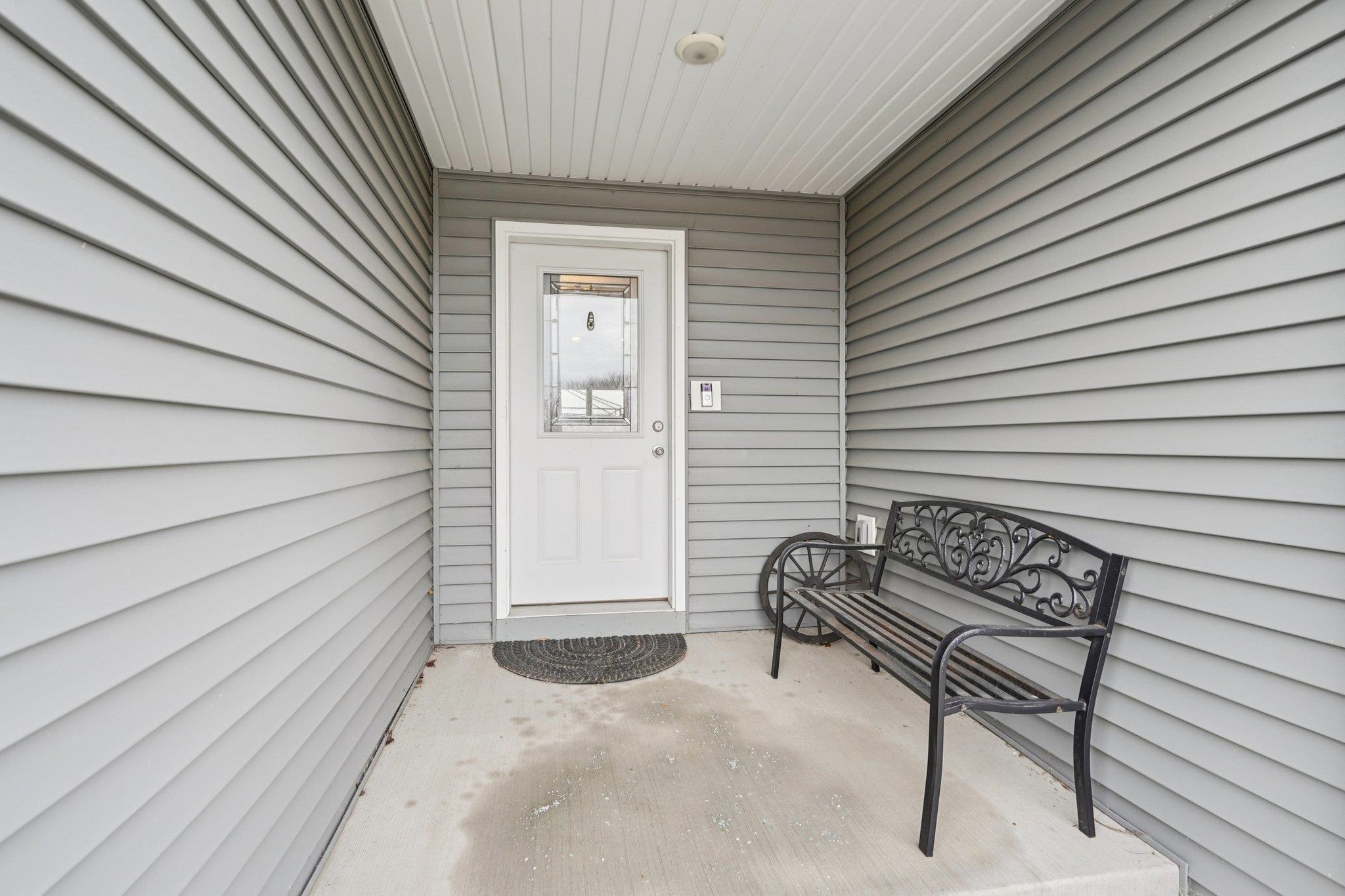 715 Crestview Drive
