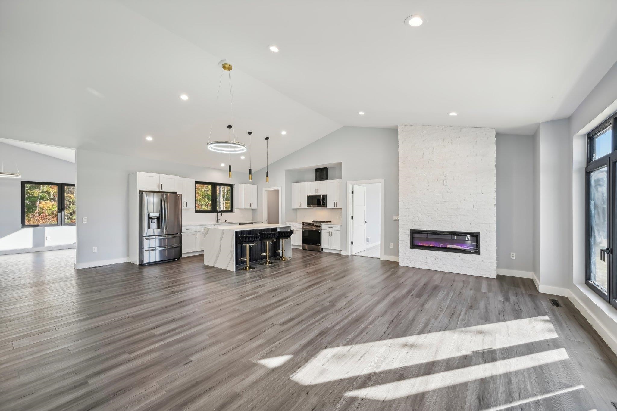 362 Meadowbrook Lane