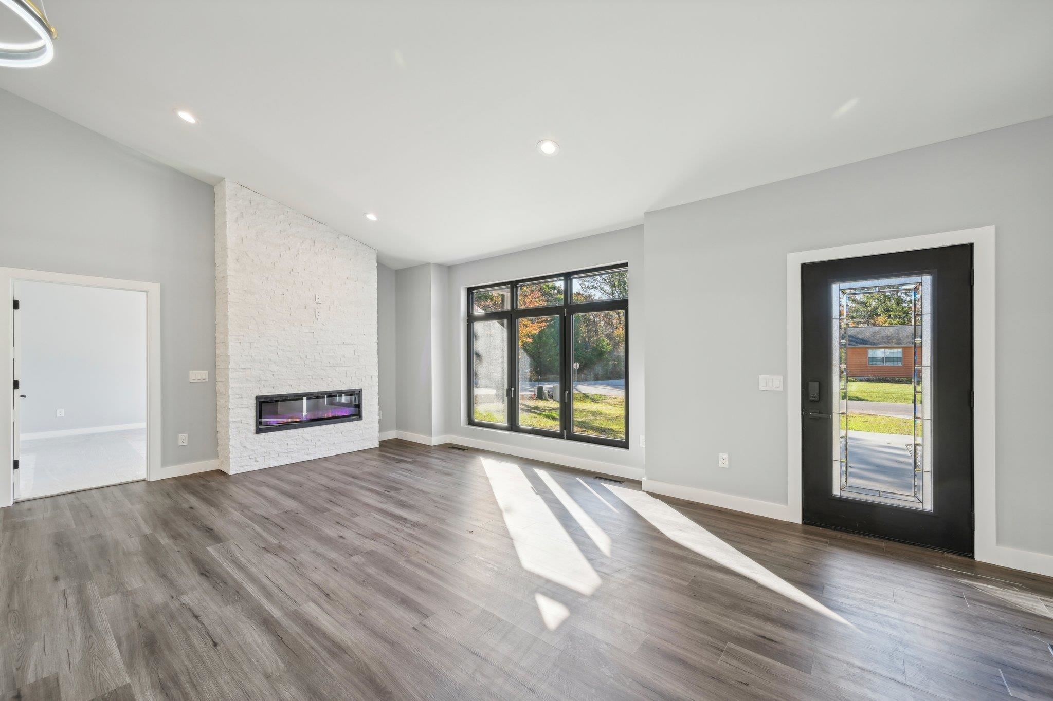 362 Meadowbrook Lane