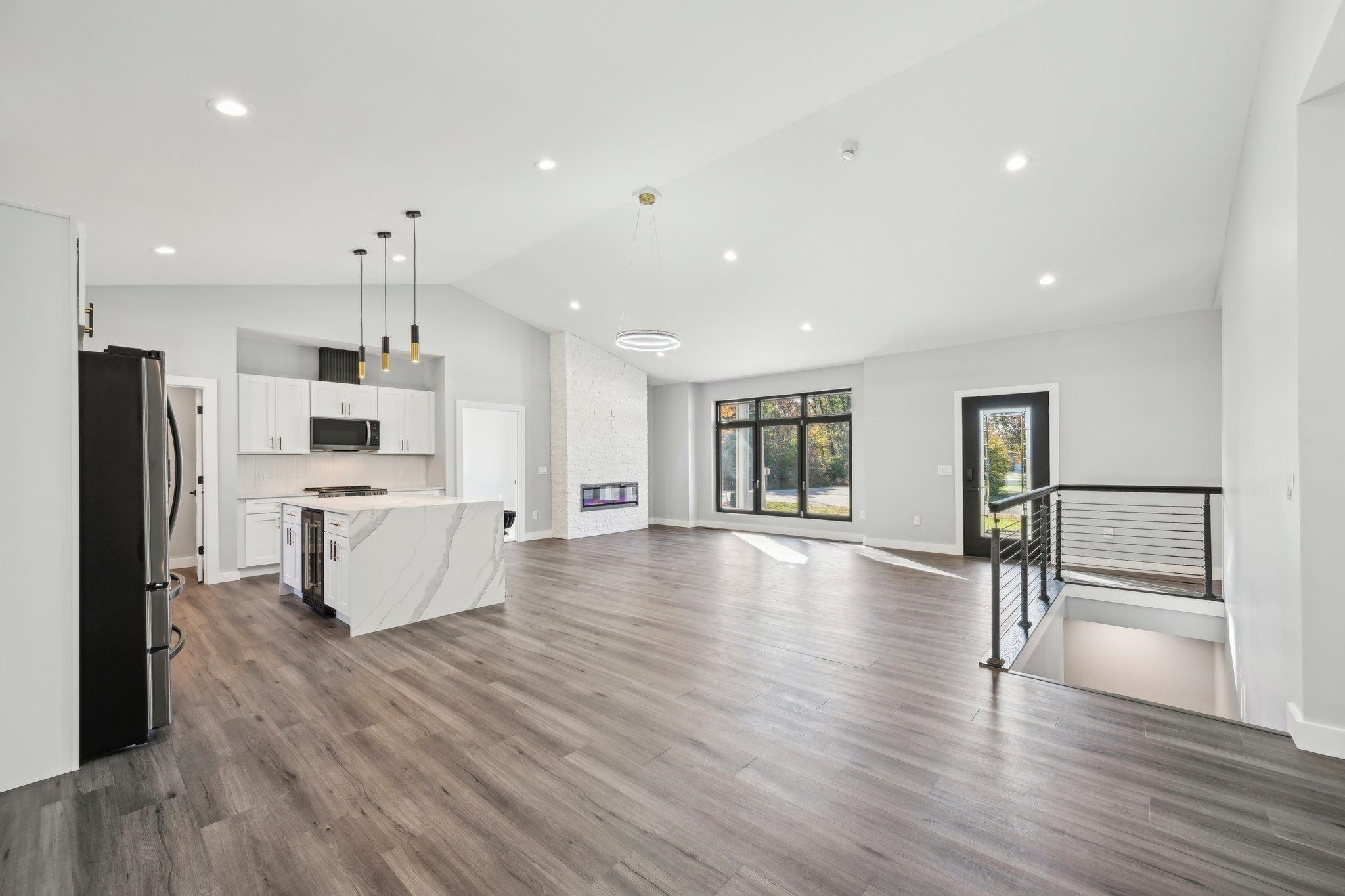 362 Meadowbrook Lane