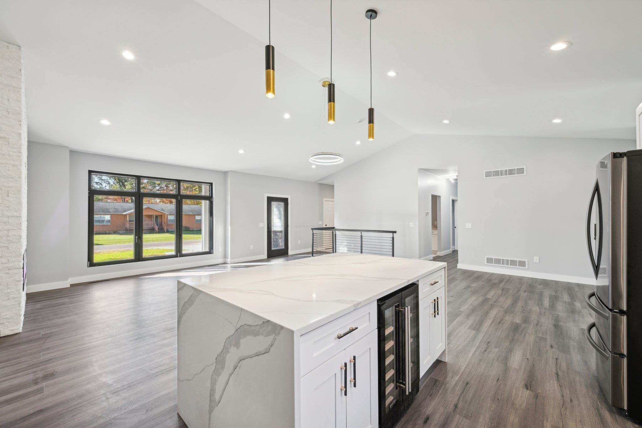 362 Meadowbrook Lane