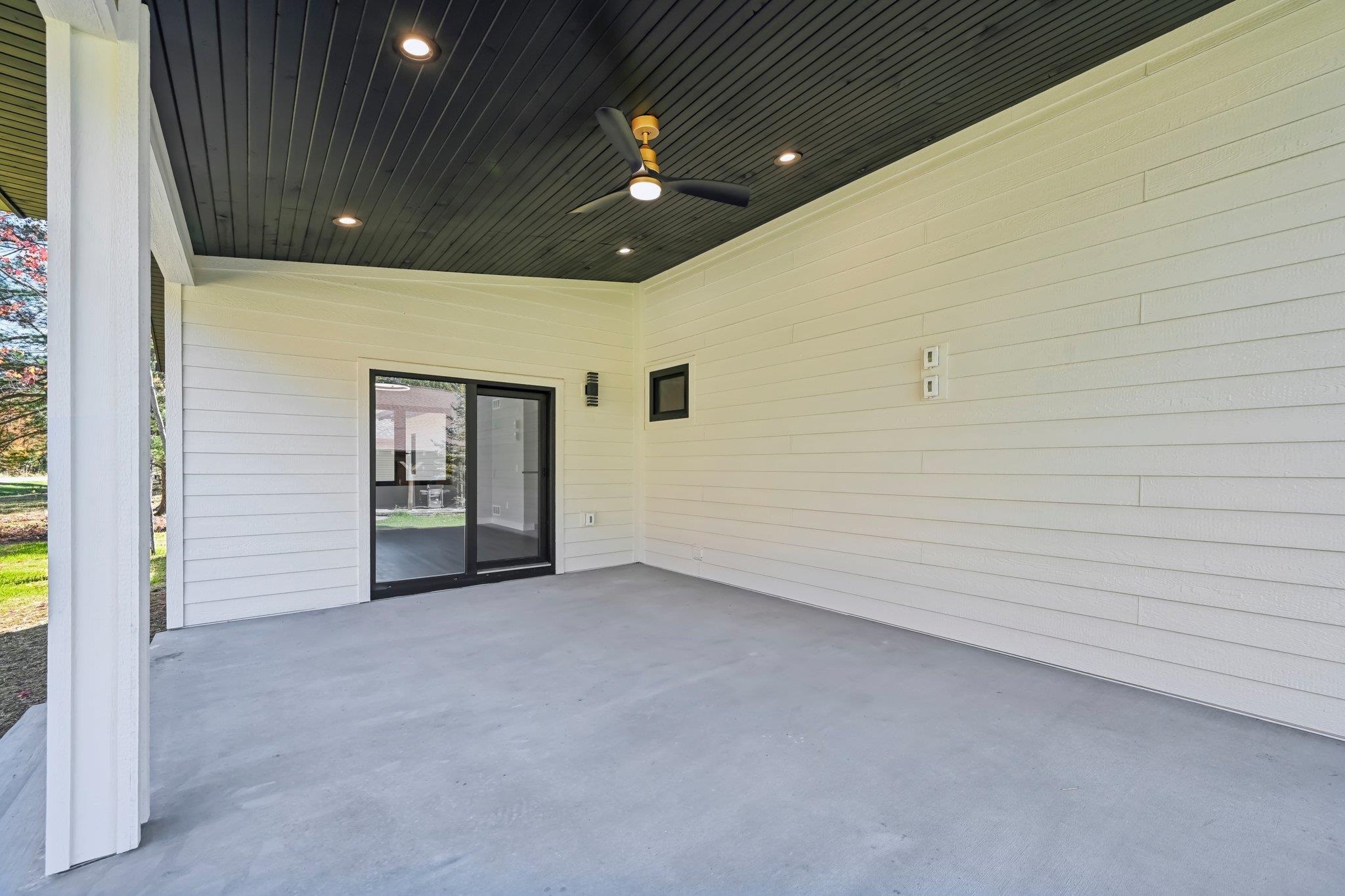 362 Meadowbrook Lane