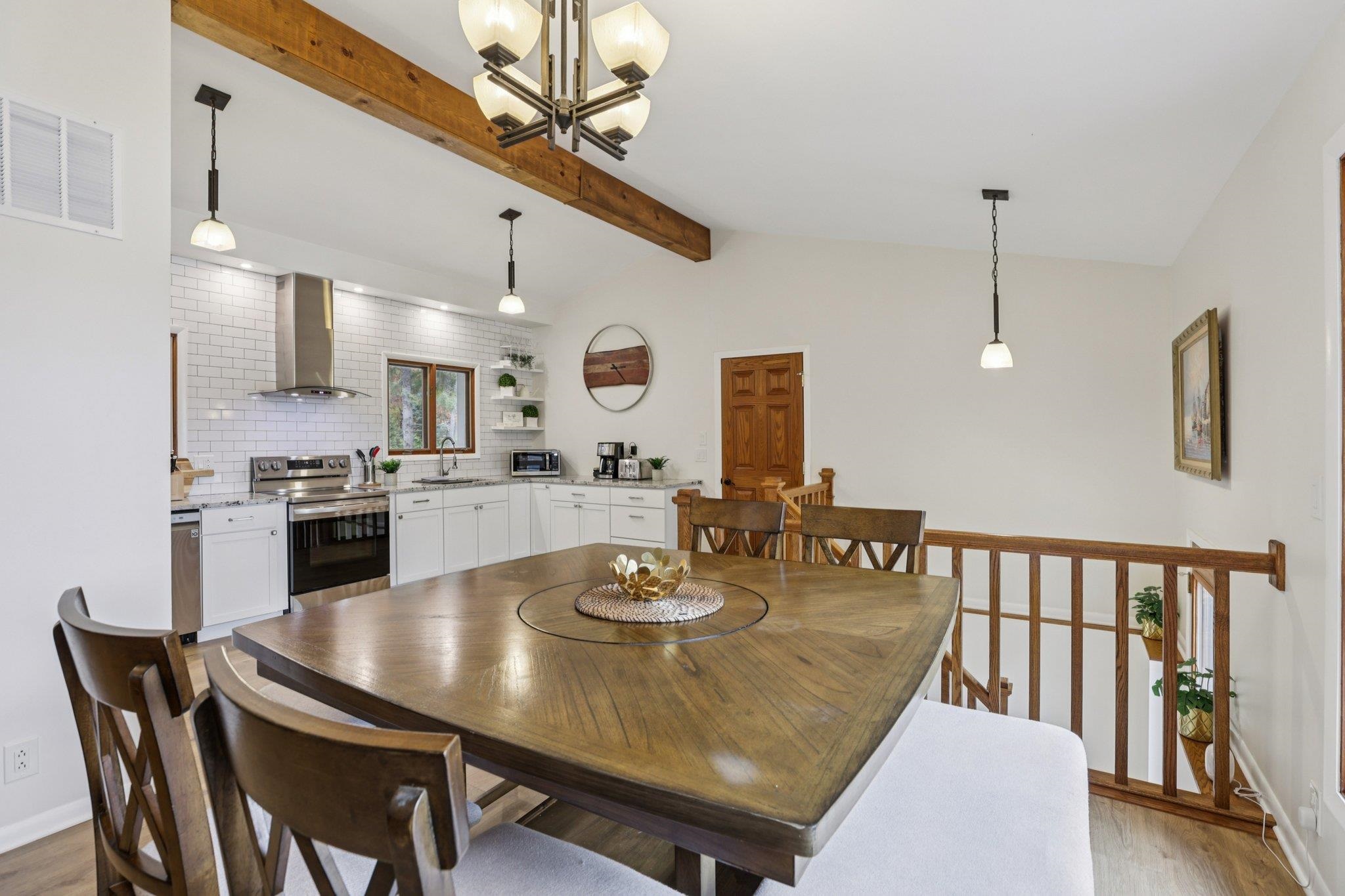 N5630 Thunderbird Road