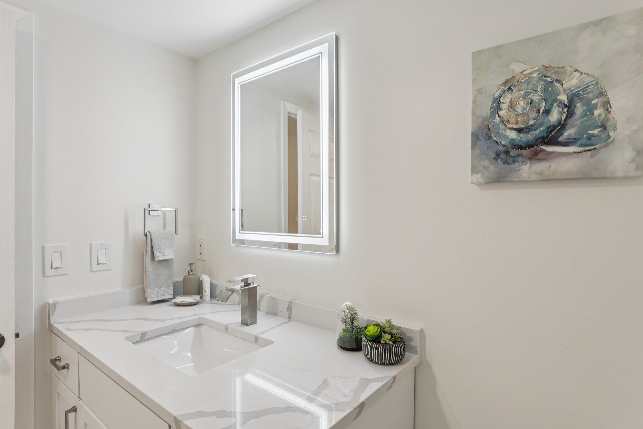 N5630 Thunderbird Road