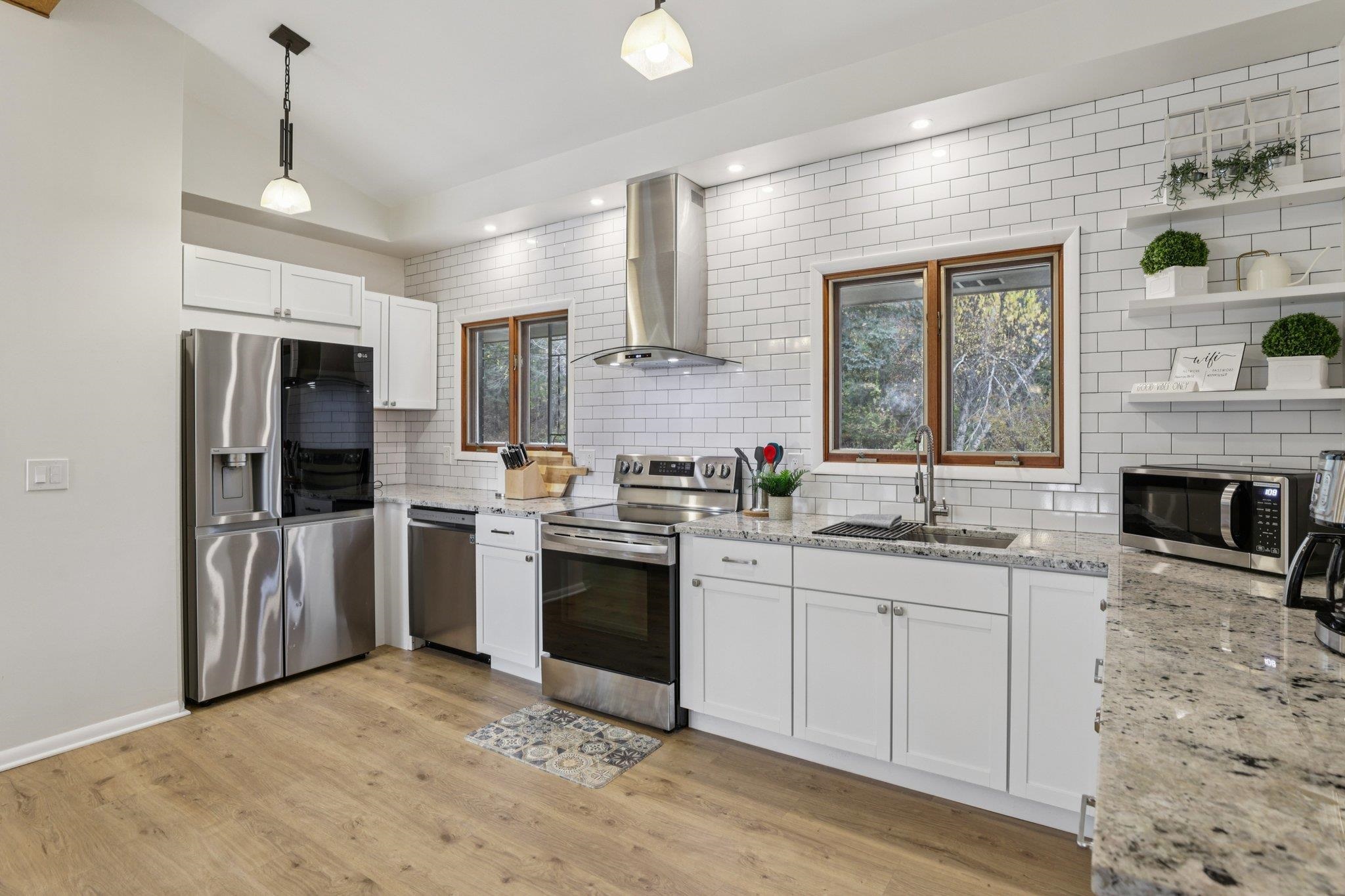 N5630 Thunderbird Road