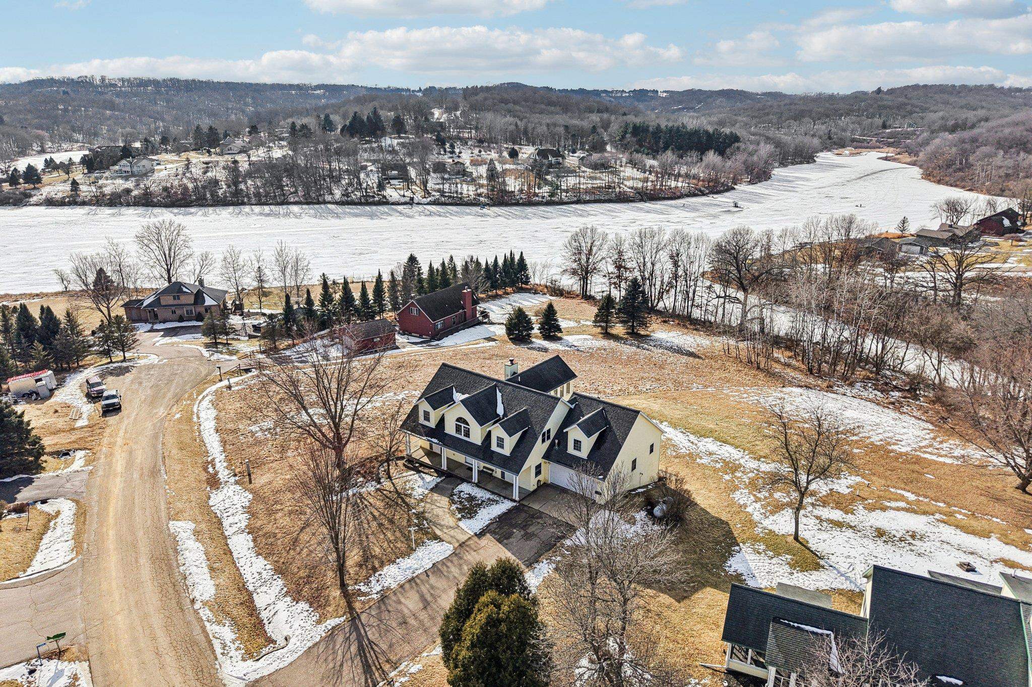 S1135 Rhine Drive