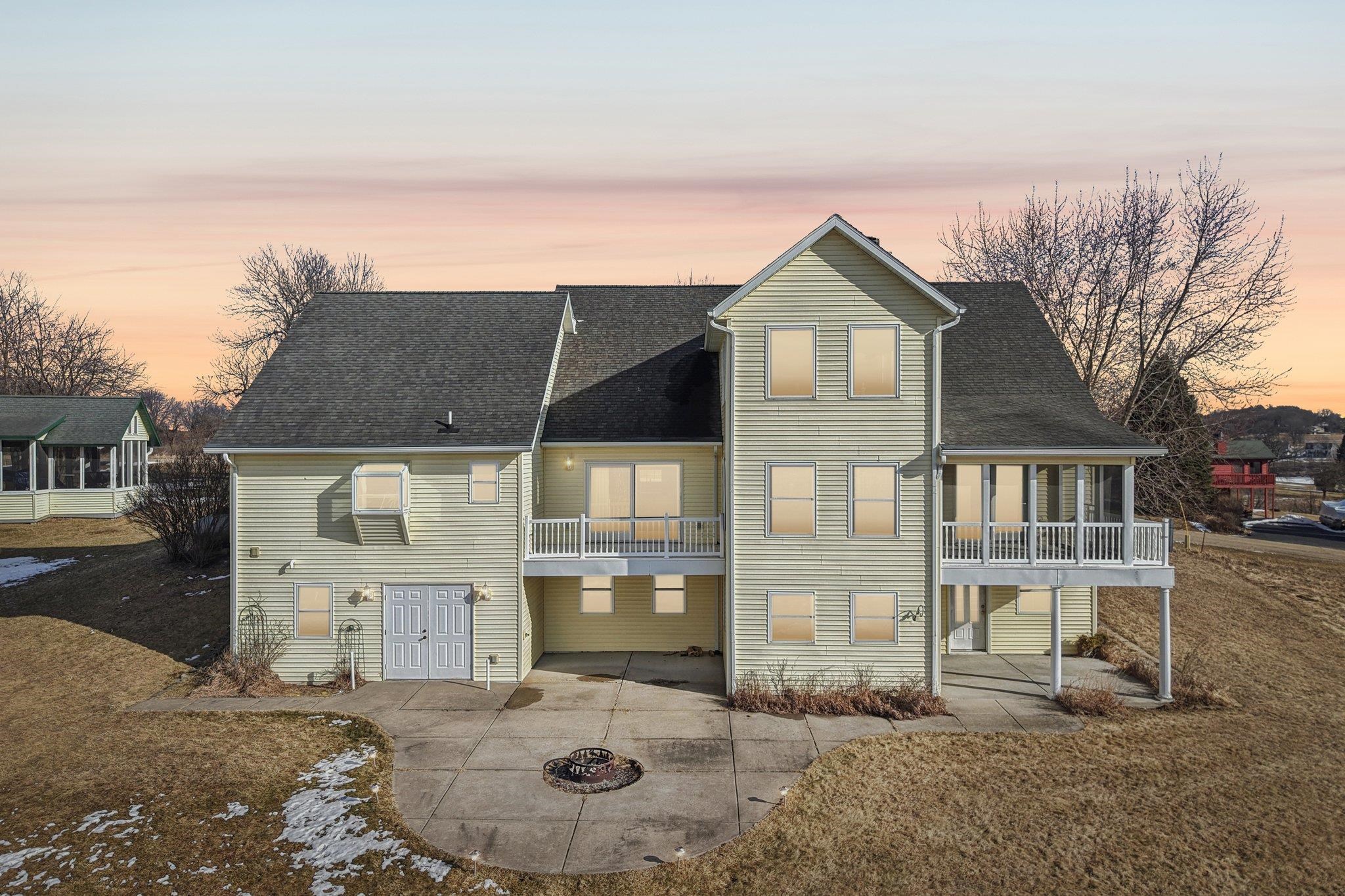 S1135 Rhine Drive