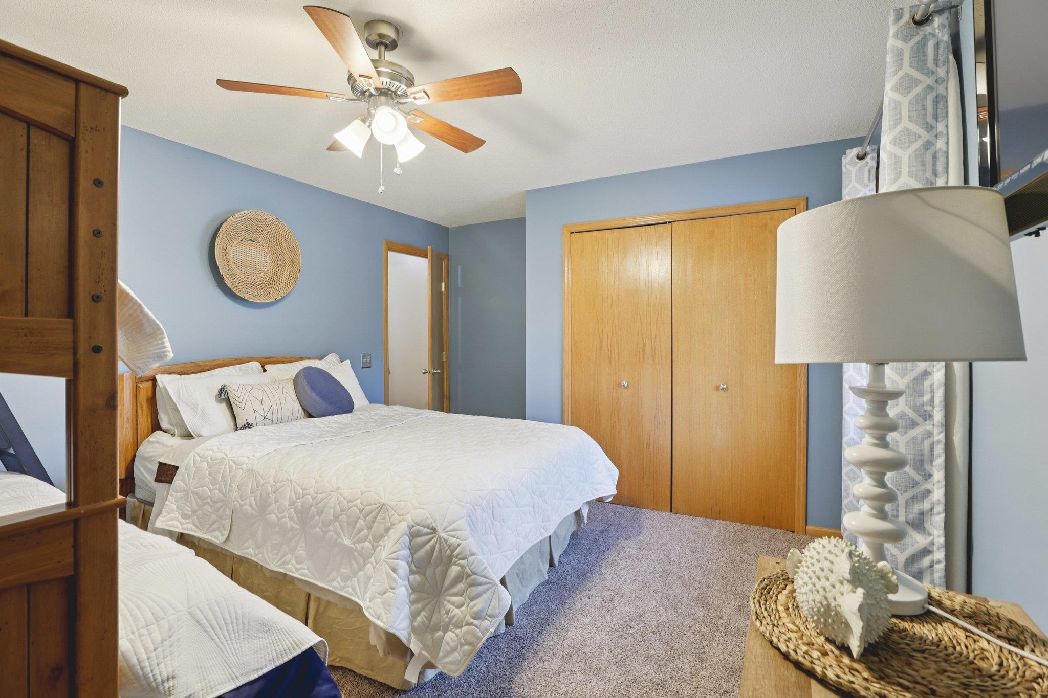 530 E Hiawatha Drive 617