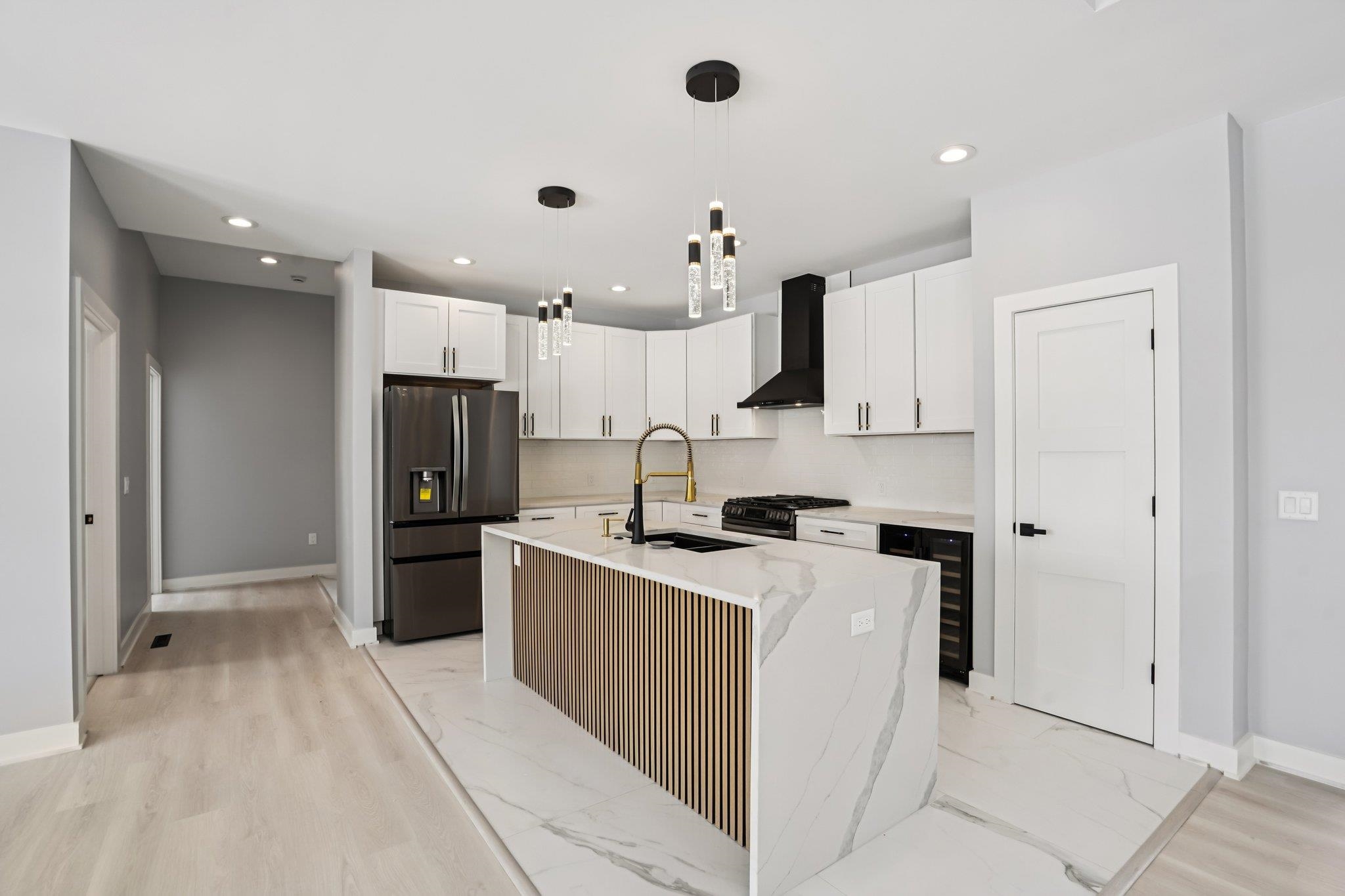 320 Oakbrook Drive