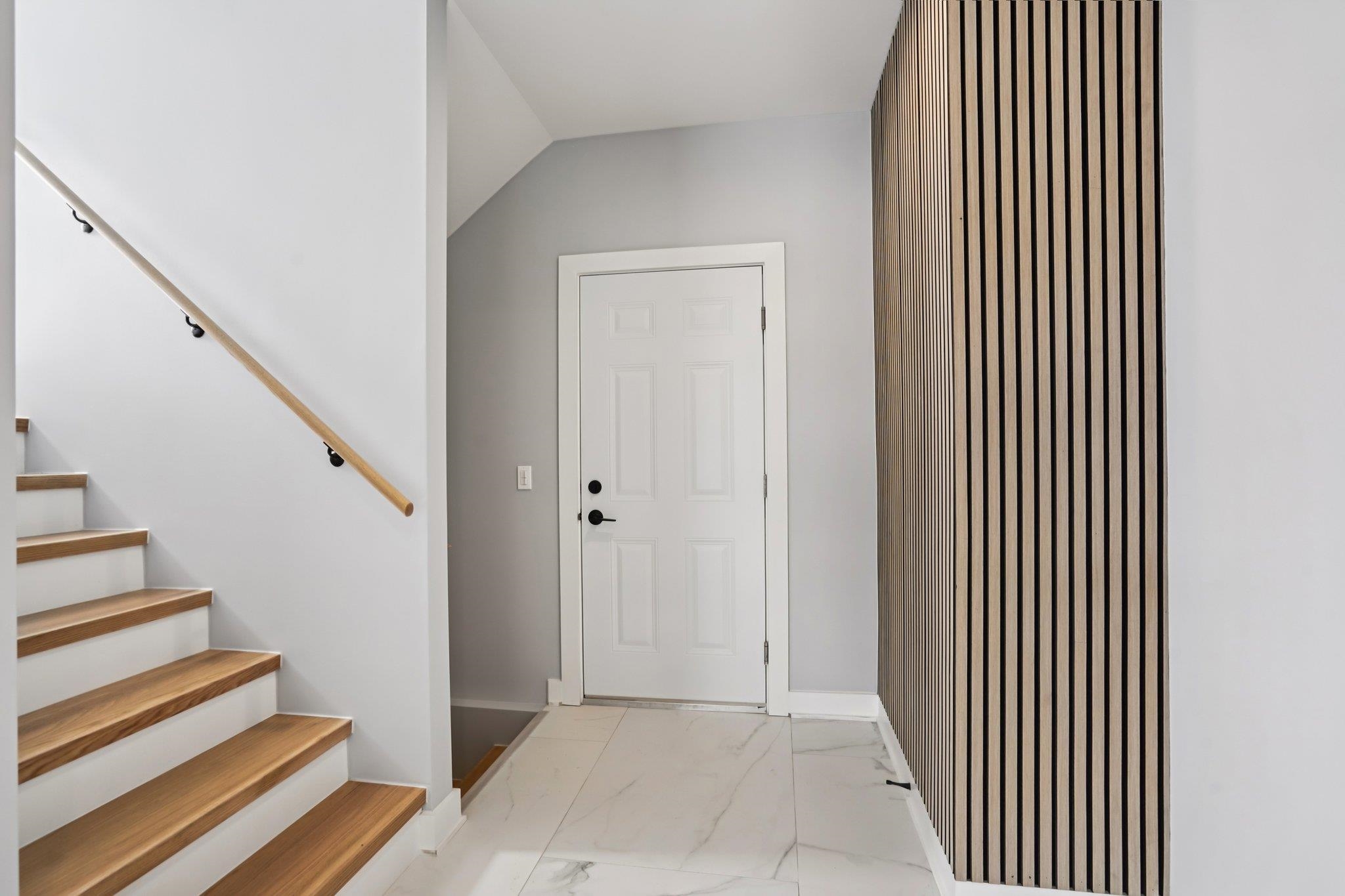 320 Oakbrook Drive