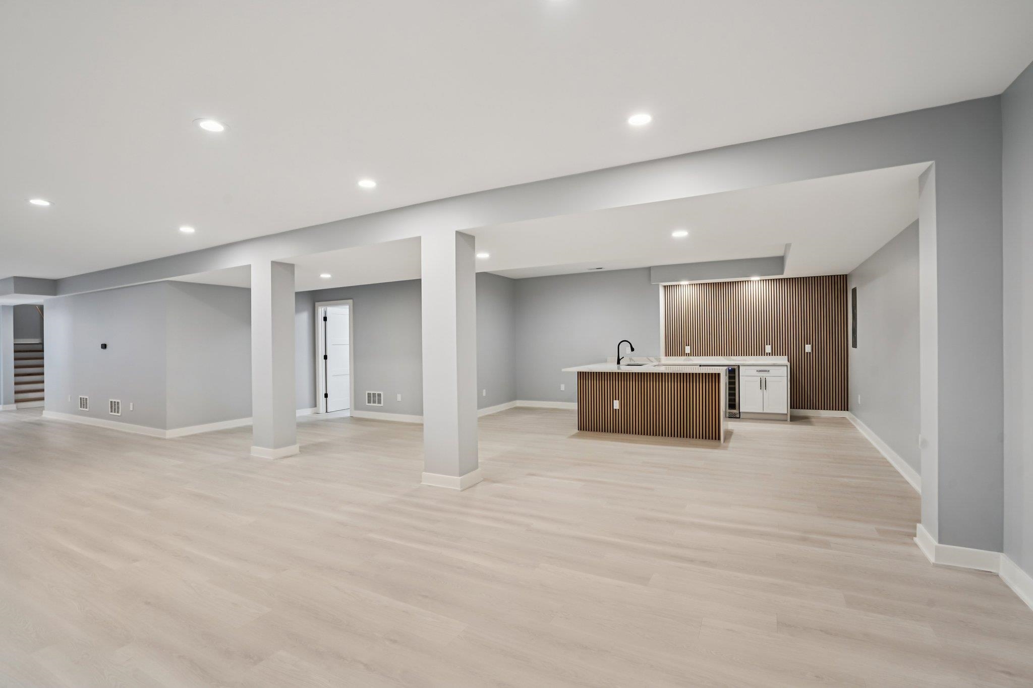 320 Oakbrook Drive