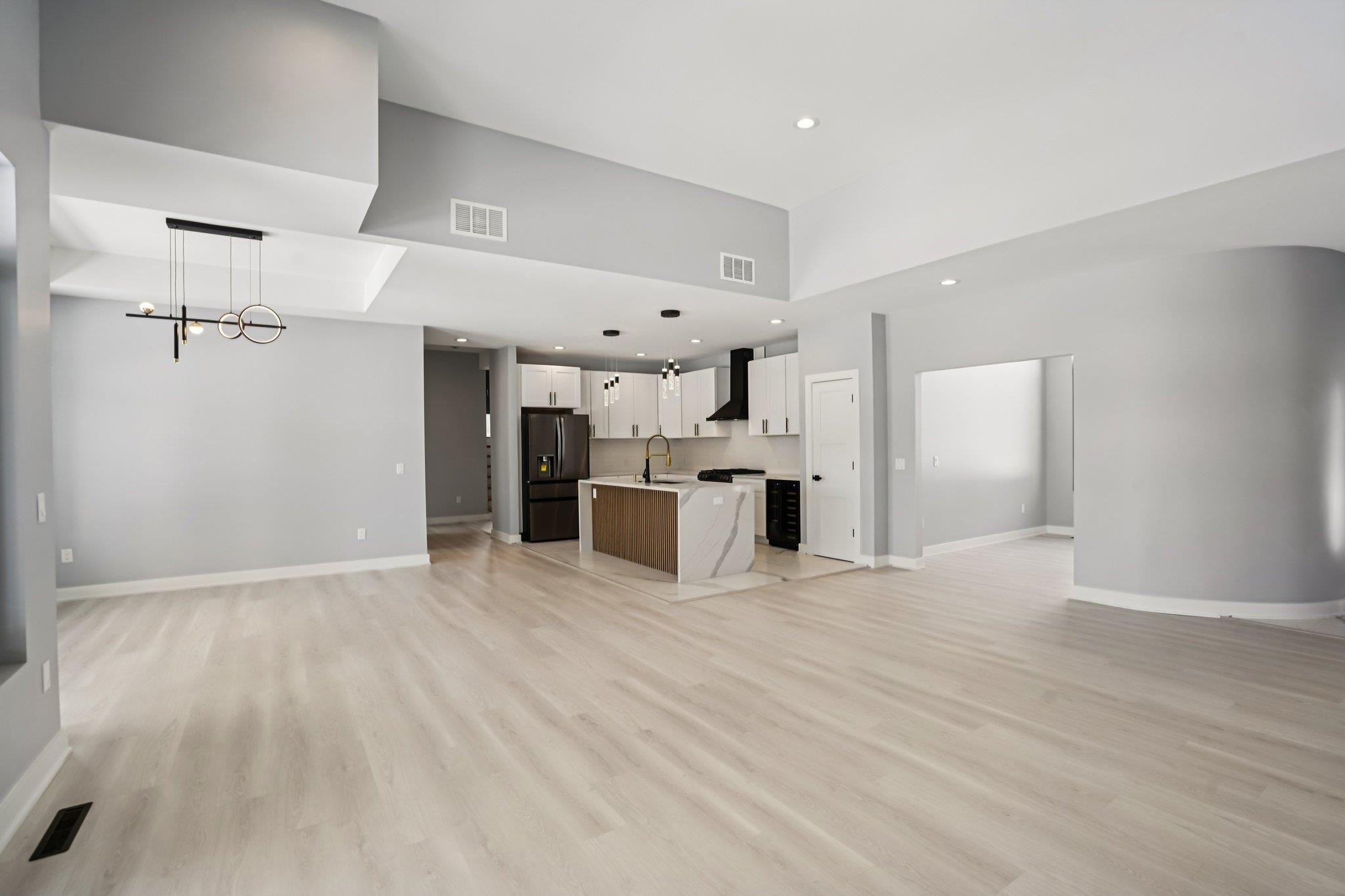 320 Oakbrook Drive