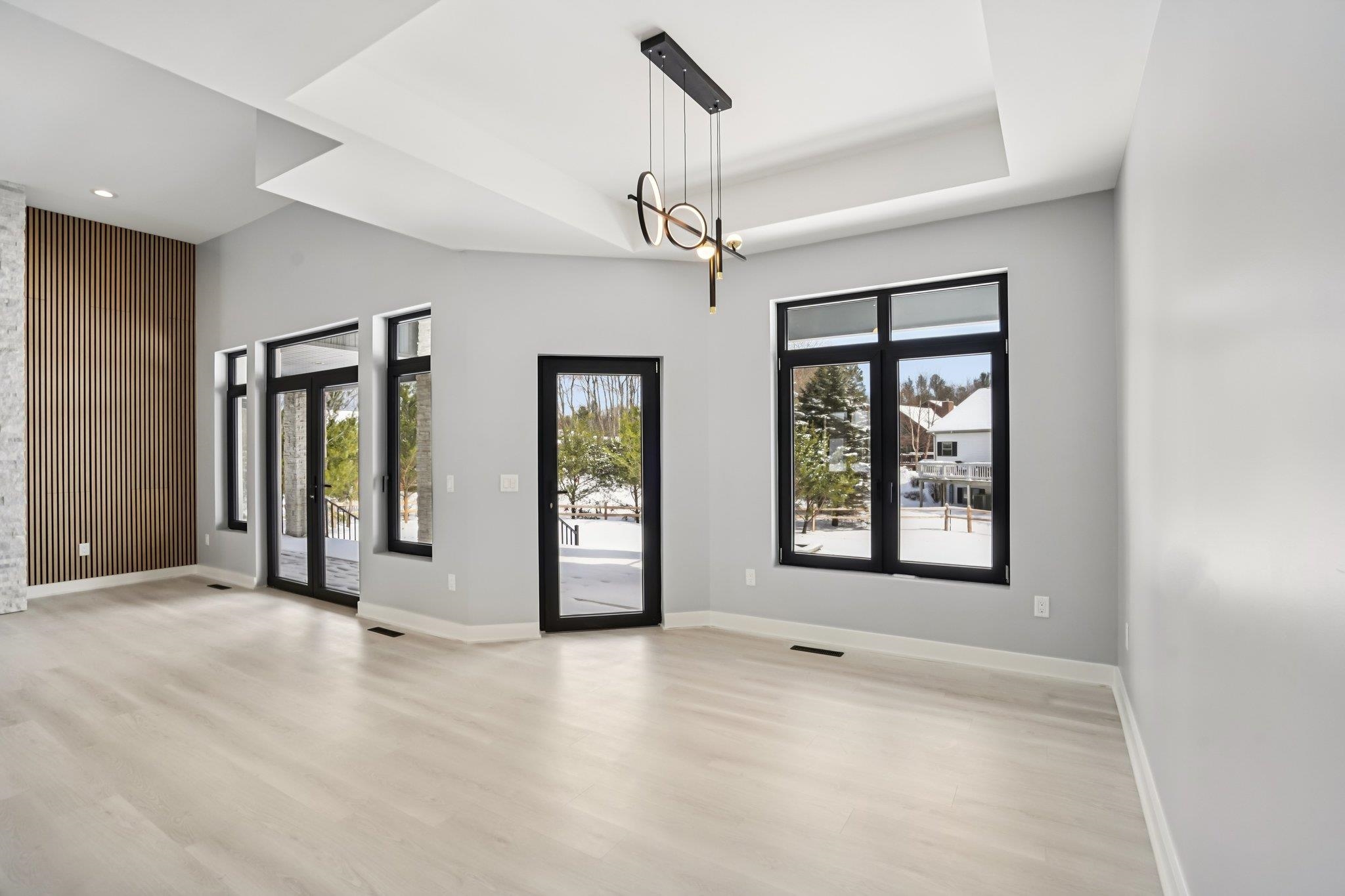320 Oakbrook Drive