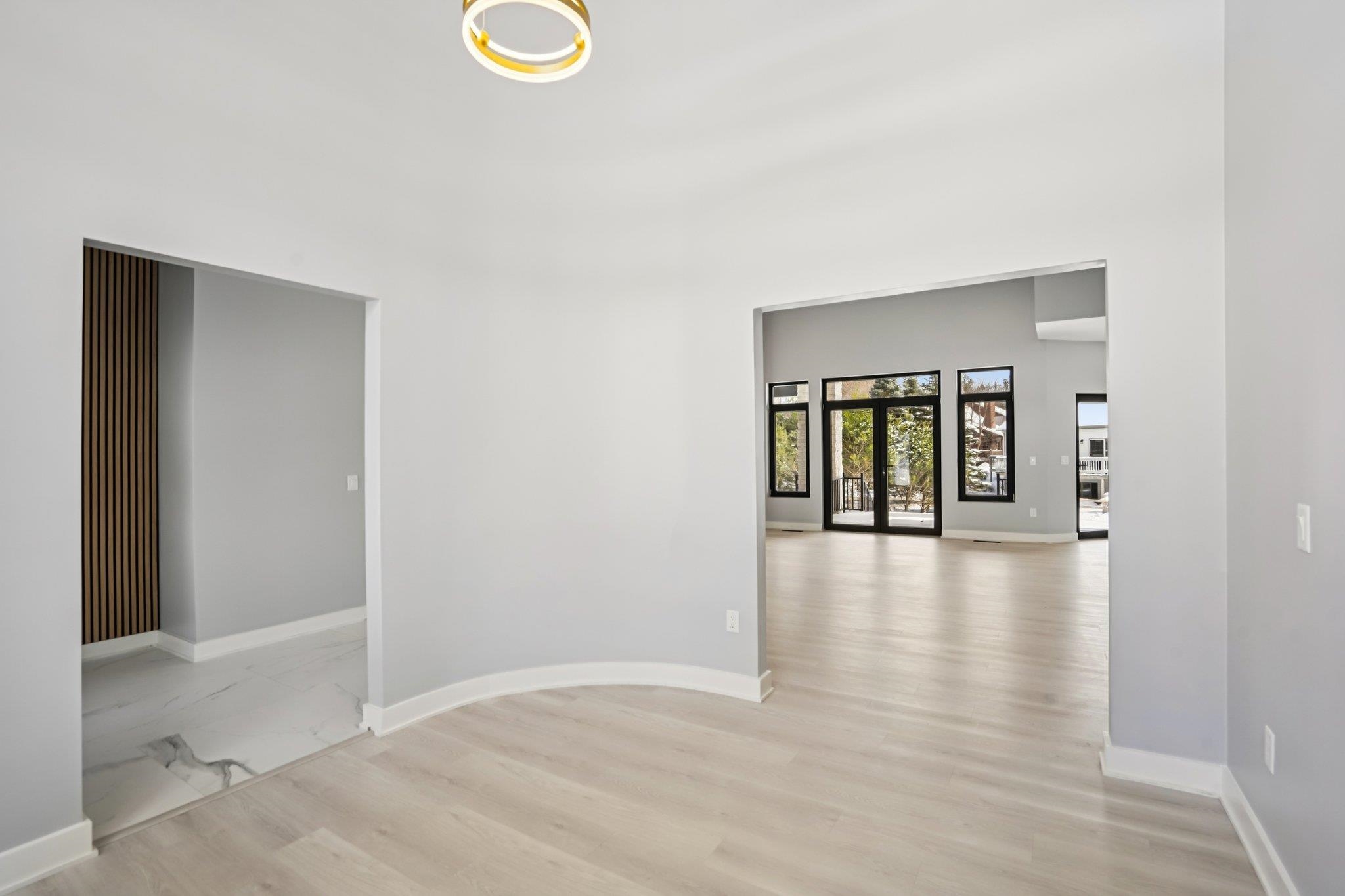 320 Oakbrook Drive