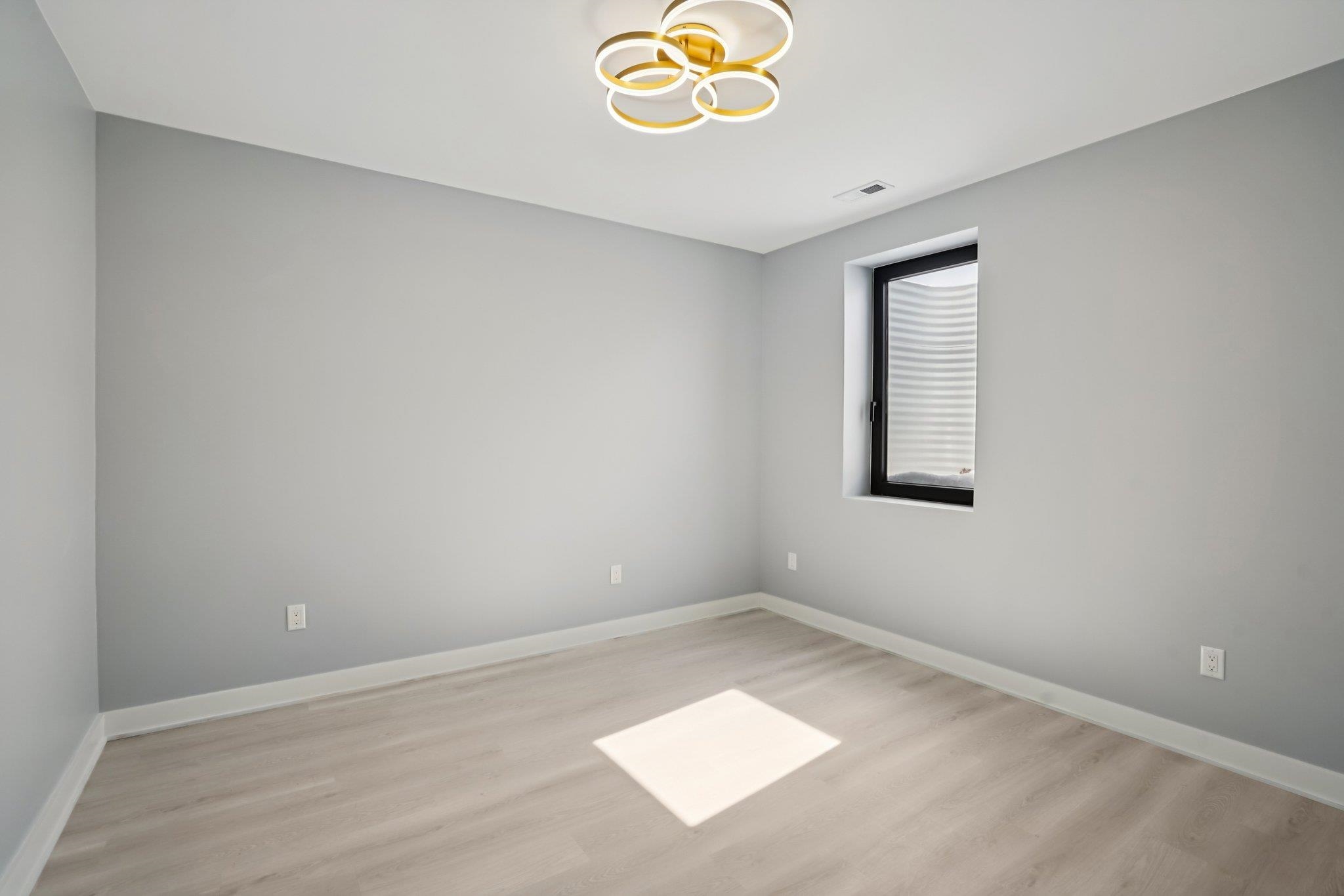 320 Oakbrook Drive