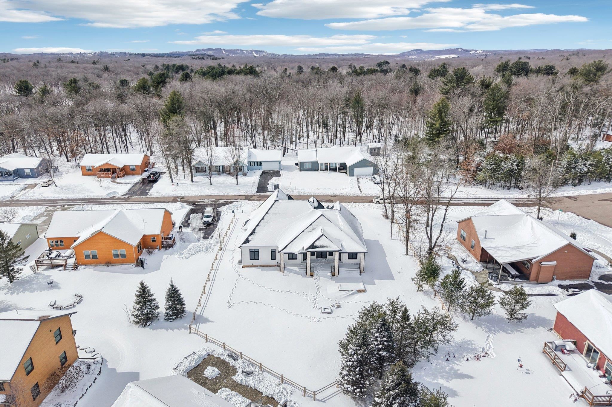 320 Oakbrook Drive