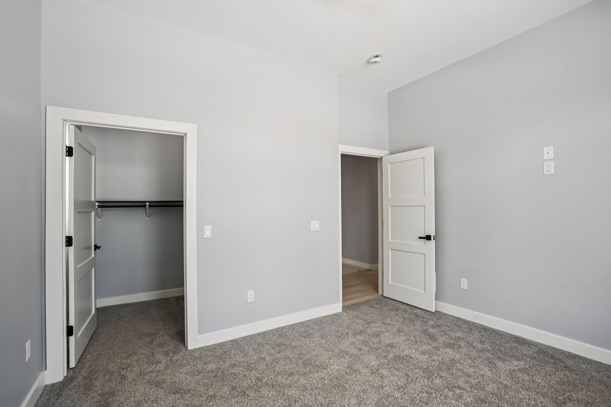 320 Oakbrook Drive