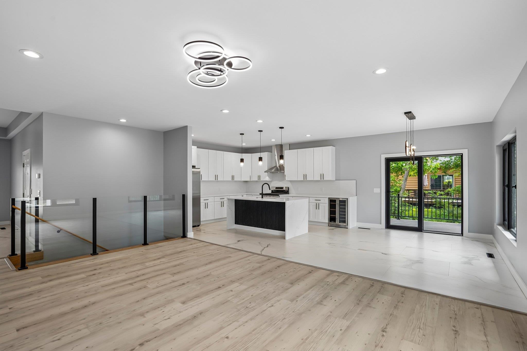 386 Oakbrook Drive