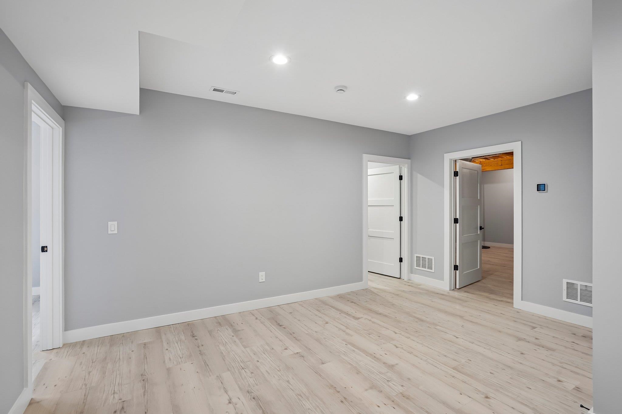 386 Oakbrook Drive