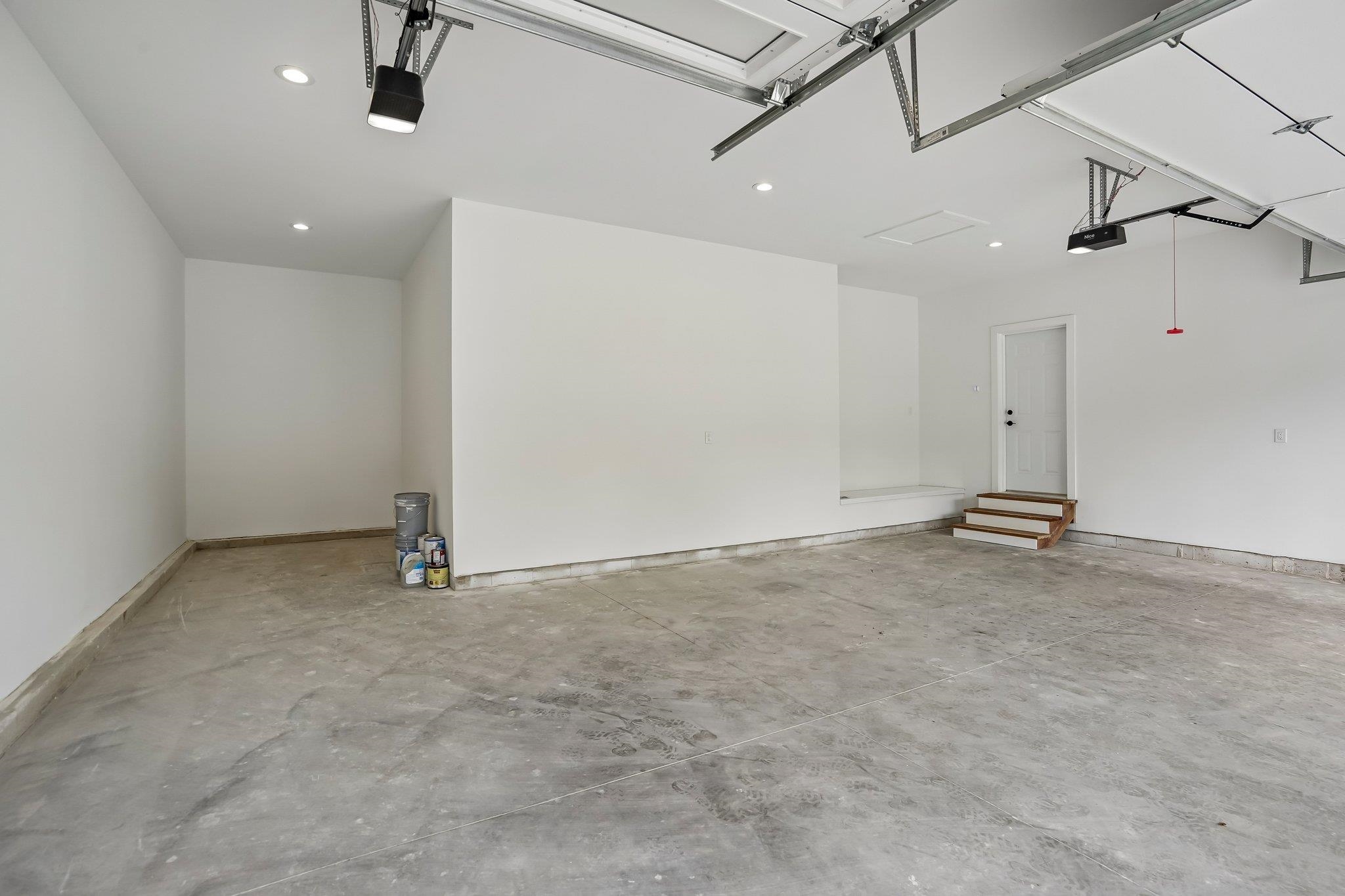386 Oakbrook Drive