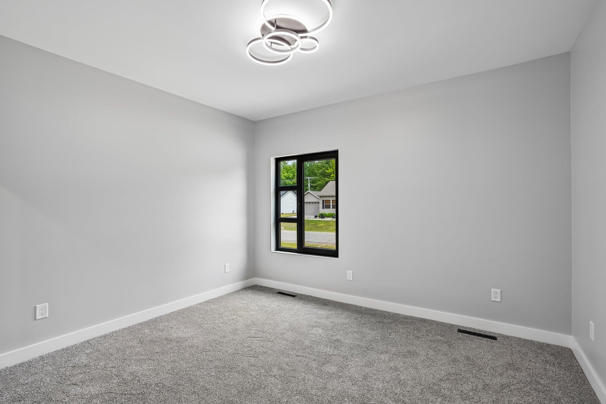 386 Oakbrook Drive