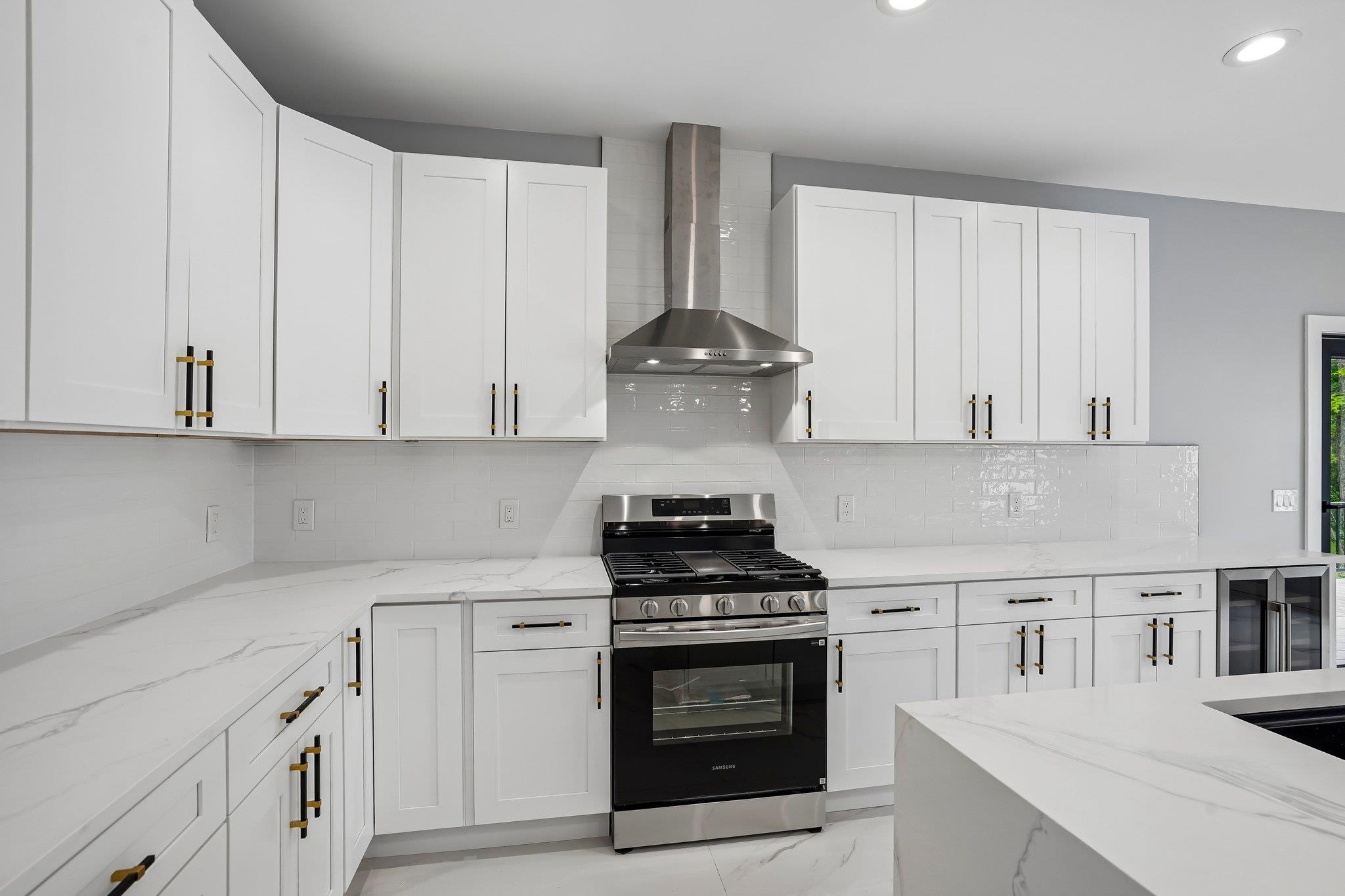 386 Oakbrook Drive