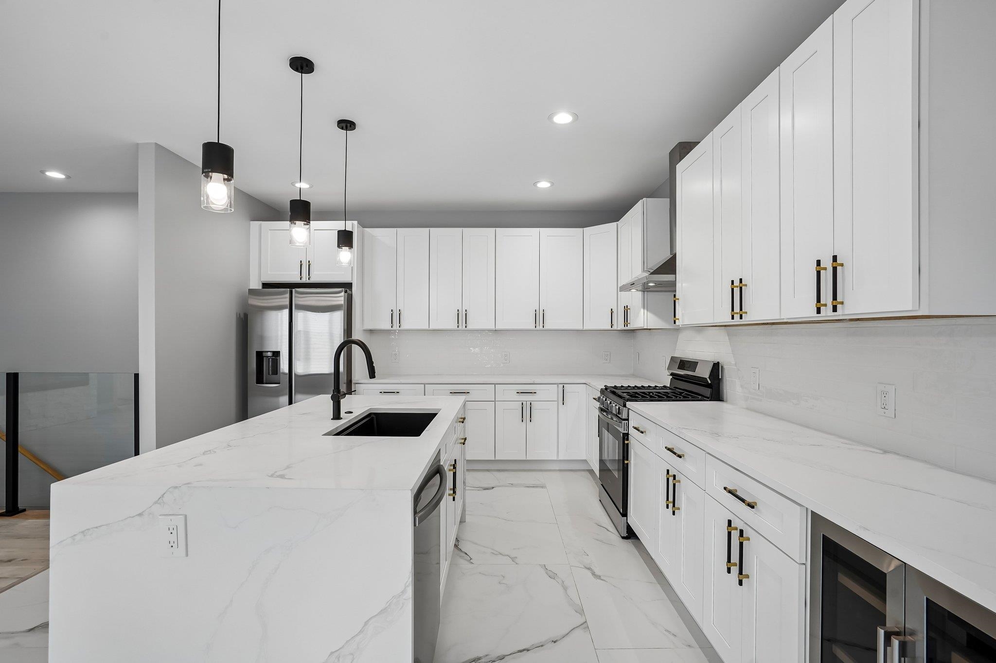 386 Oakbrook Drive