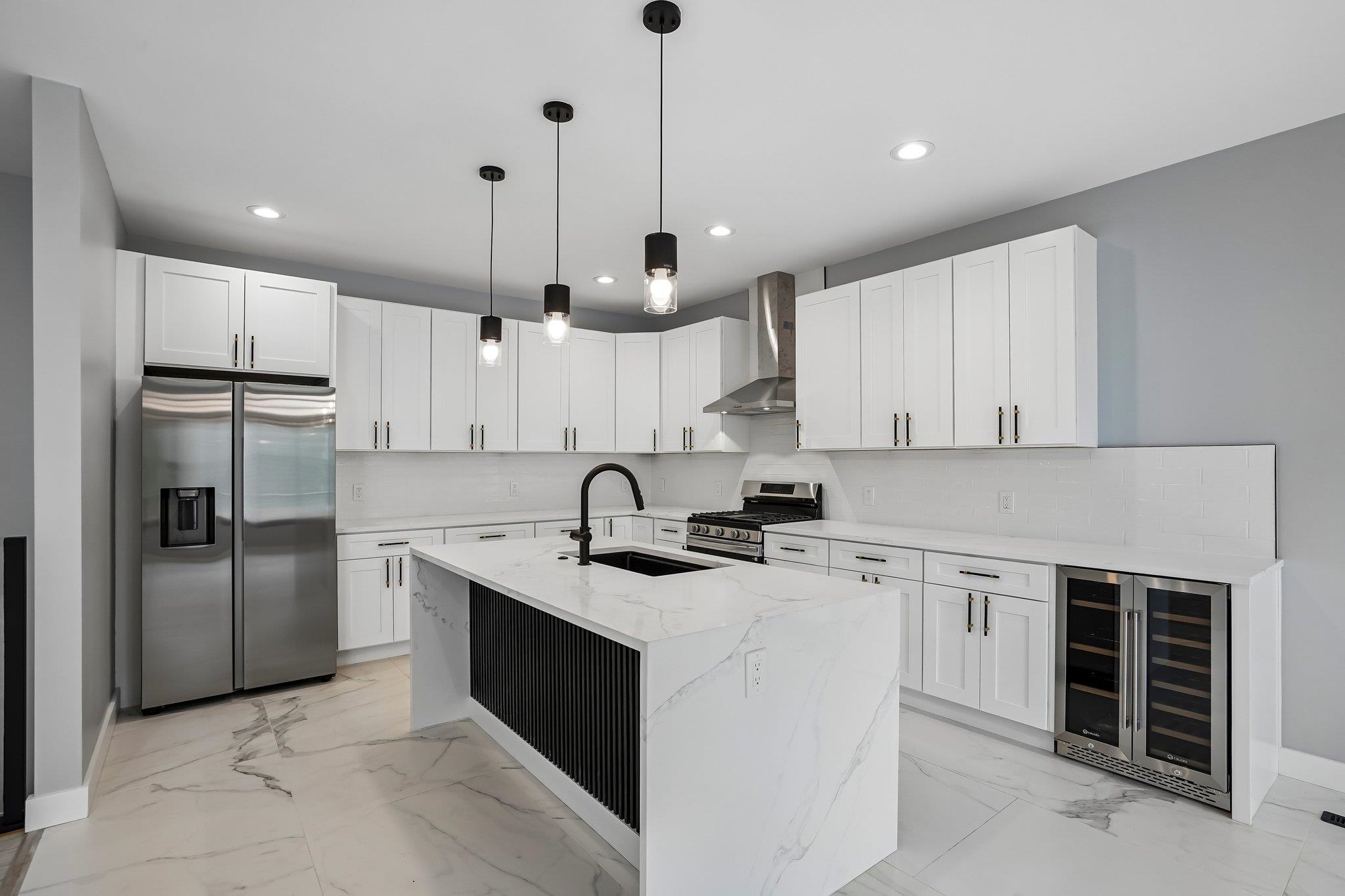 386 Oakbrook Drive