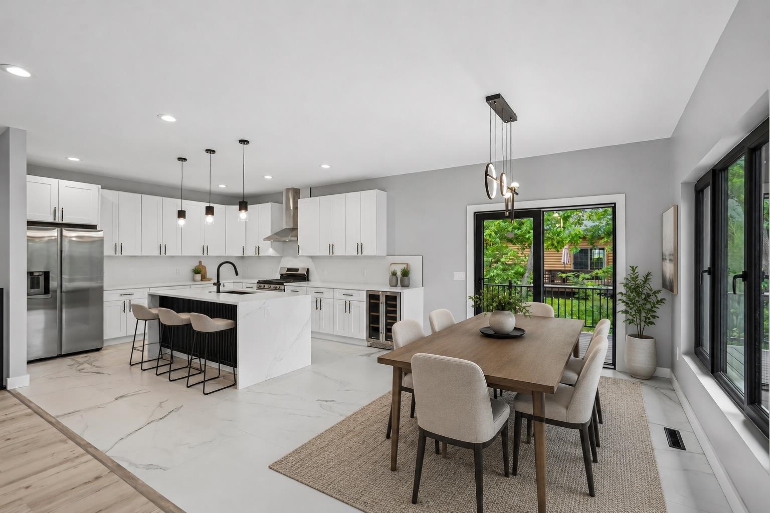 386 Oakbrook Drive