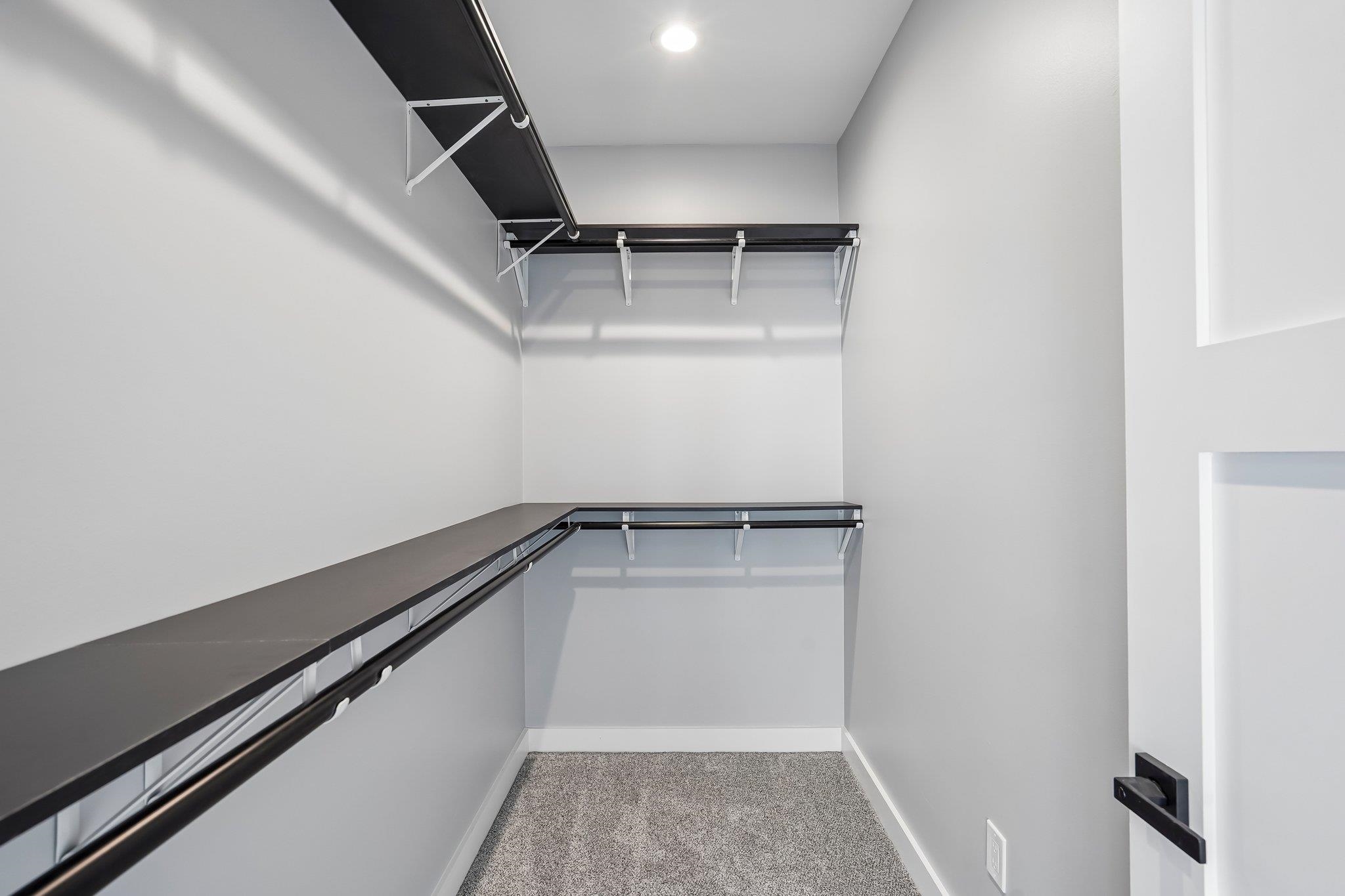 386 Oakbrook Drive