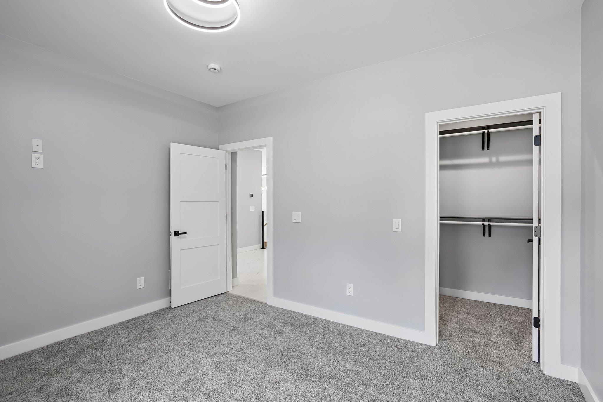 386 Oakbrook Drive