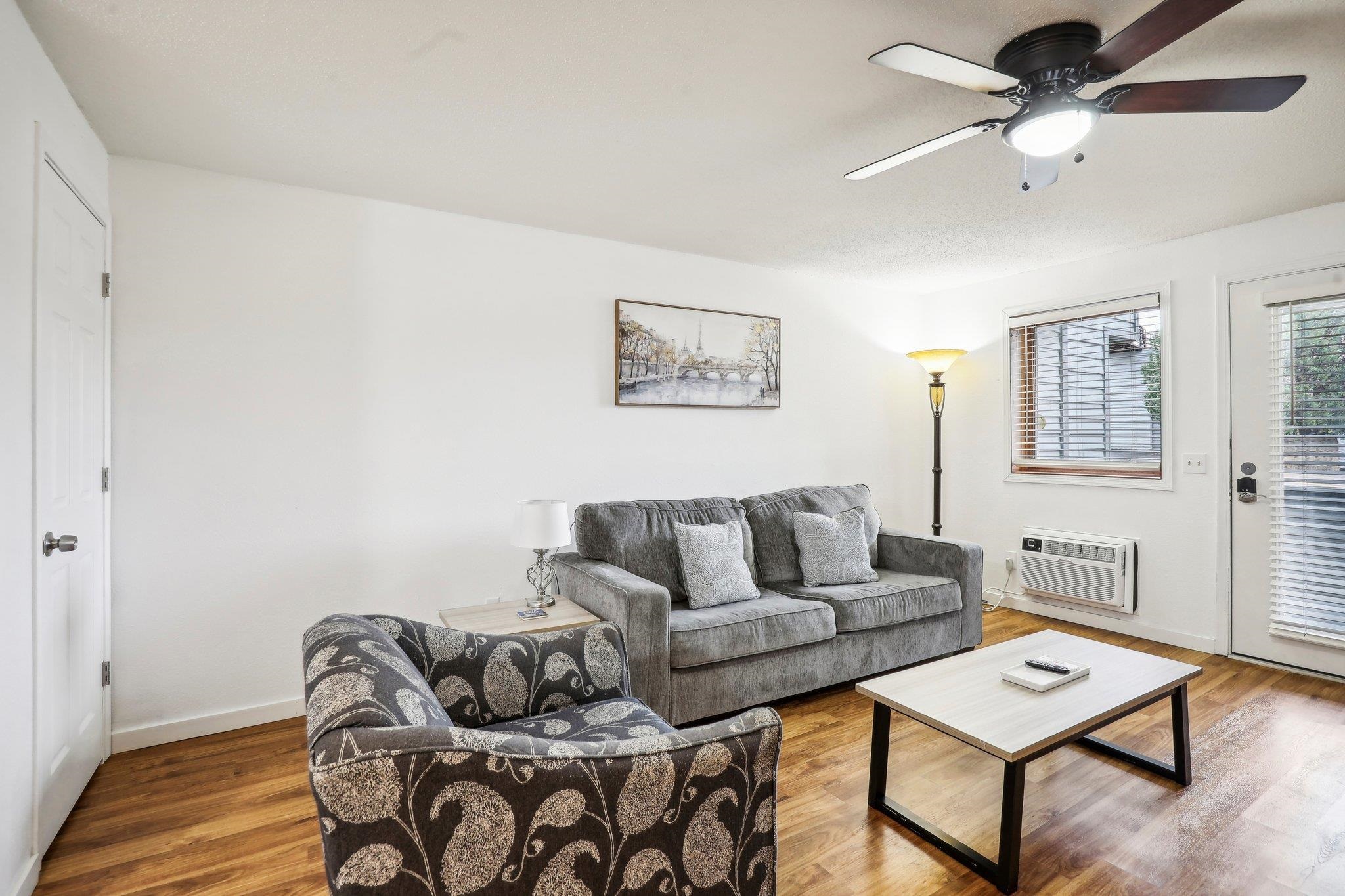 530 E Hiawatha Drive 102