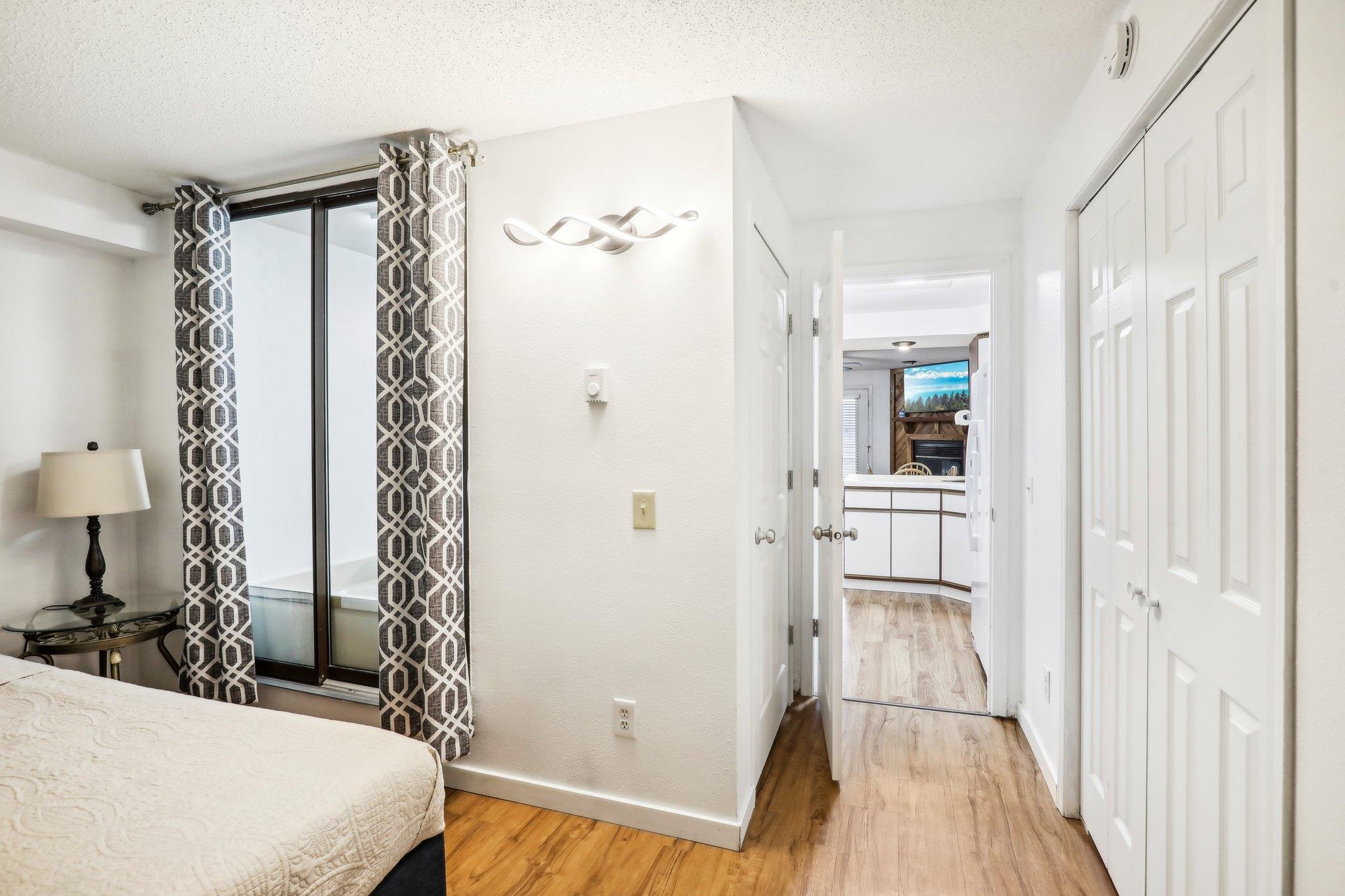 530 E Hiawatha Drive 102