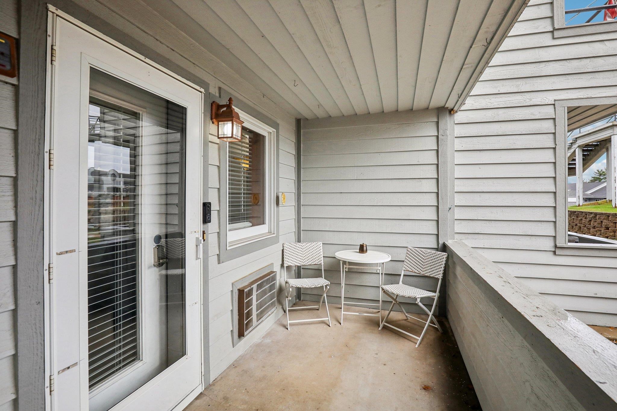 530 E Hiawatha Drive 102